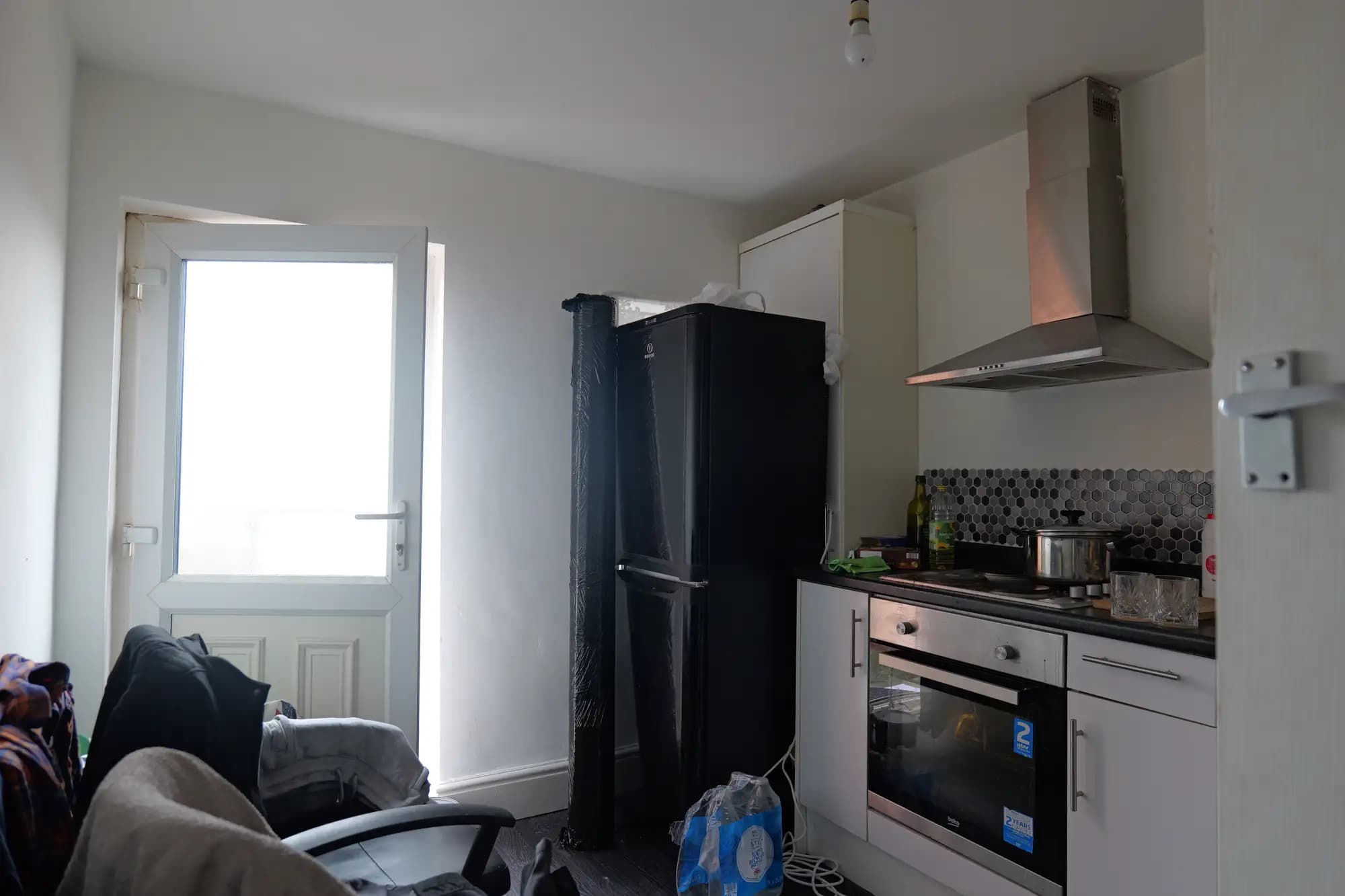 property photo 6 of 17