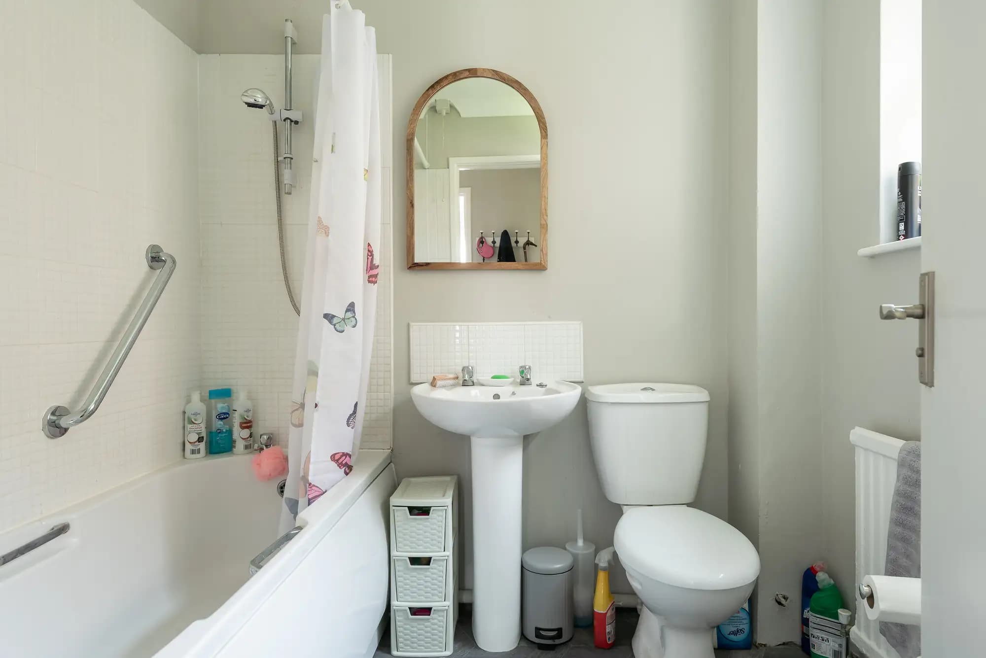 property photo 6 of 13