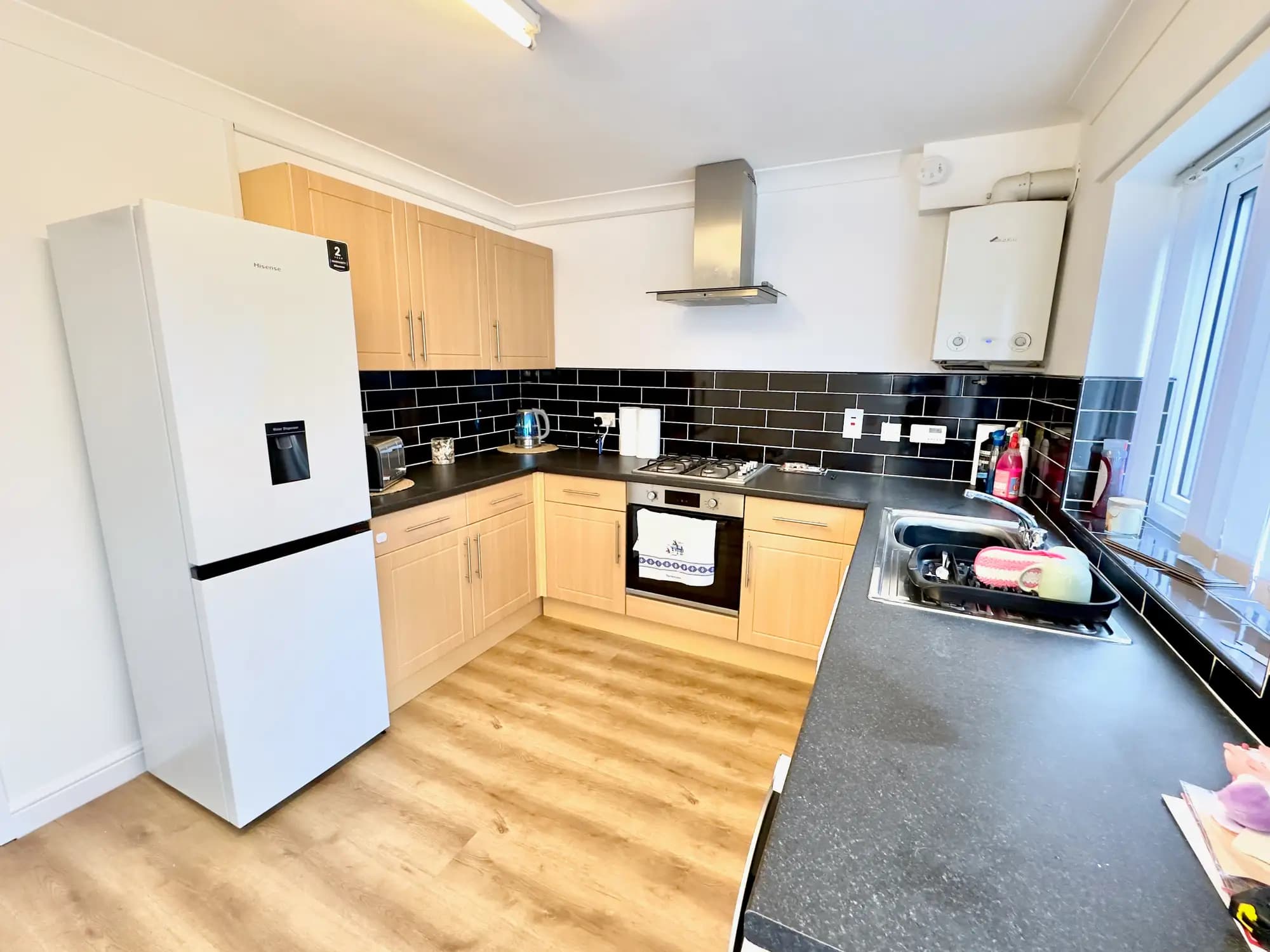 property photo 4 of 25