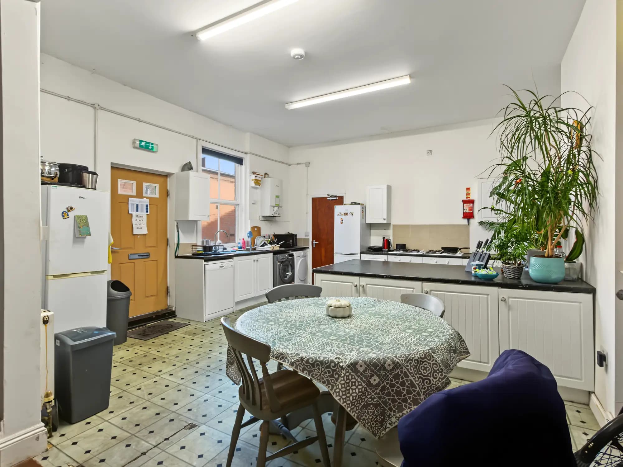 property photo 2 of 41
