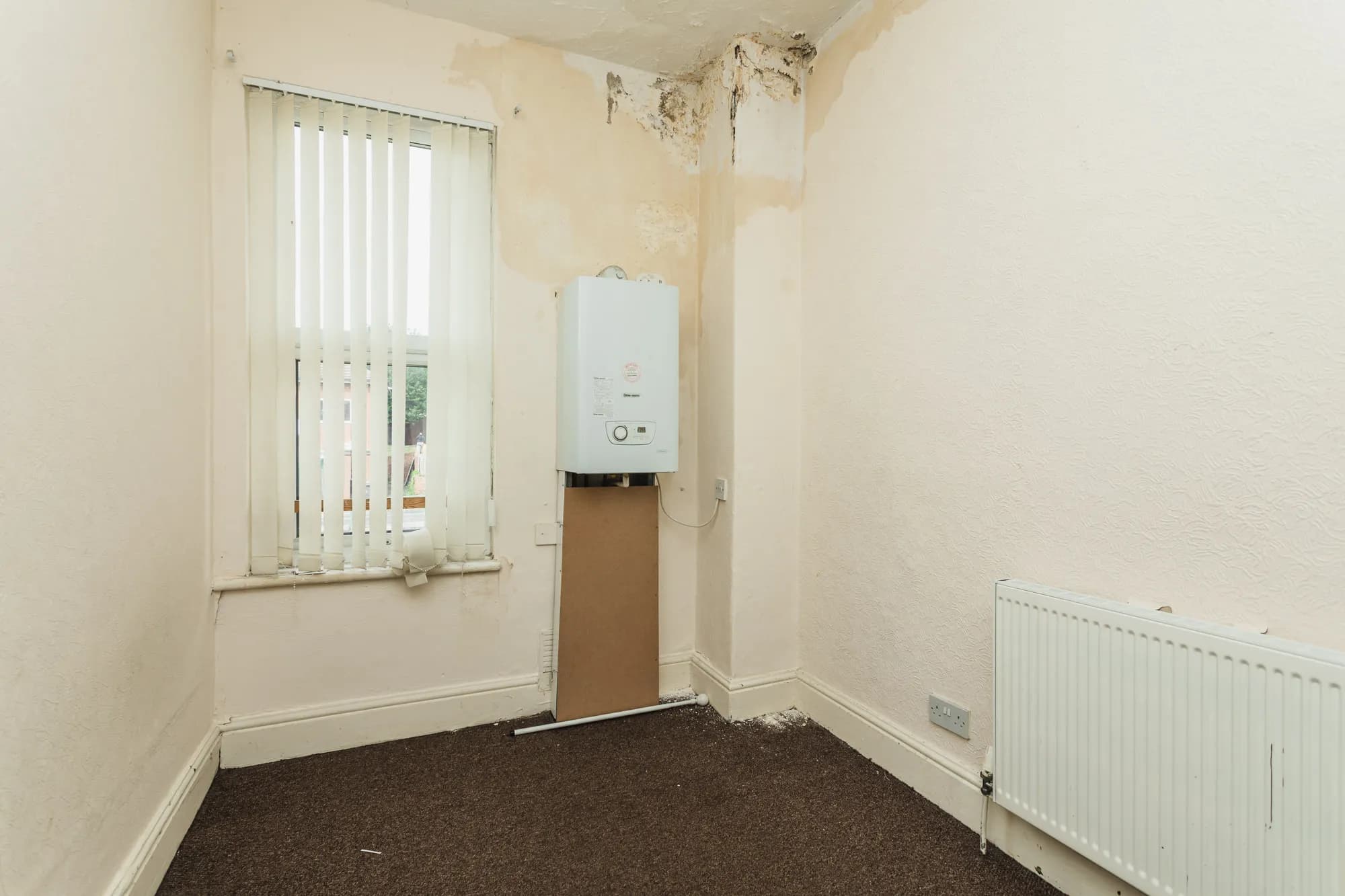 property photo 14 of 27