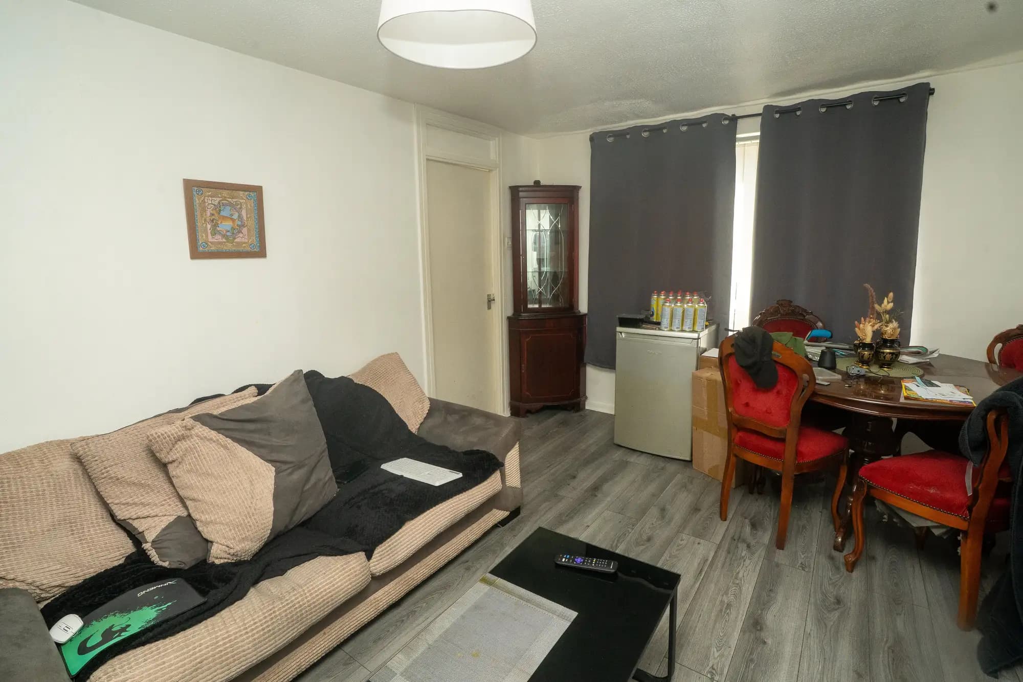 property photo 4 of 17