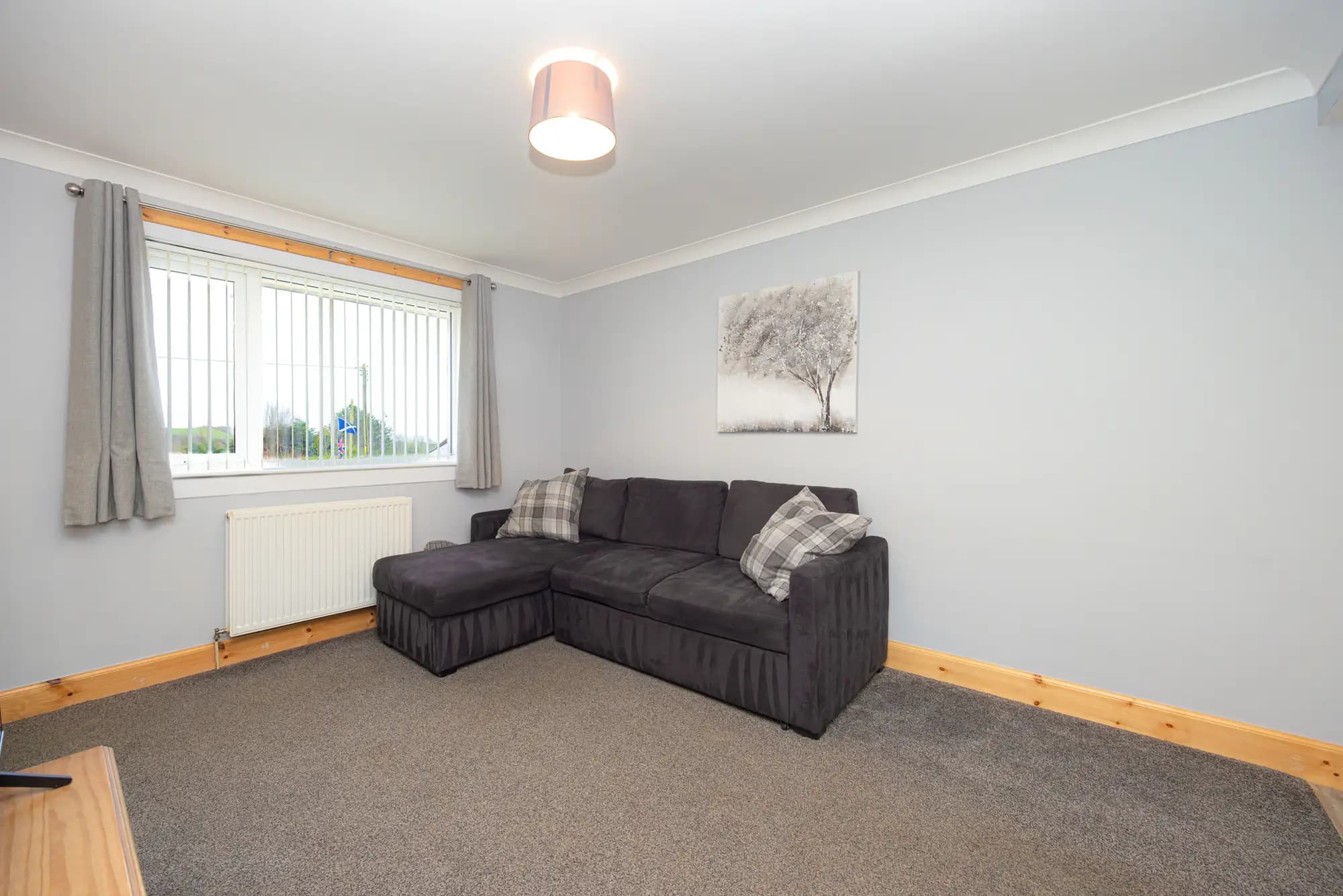 property photo 4 of 20