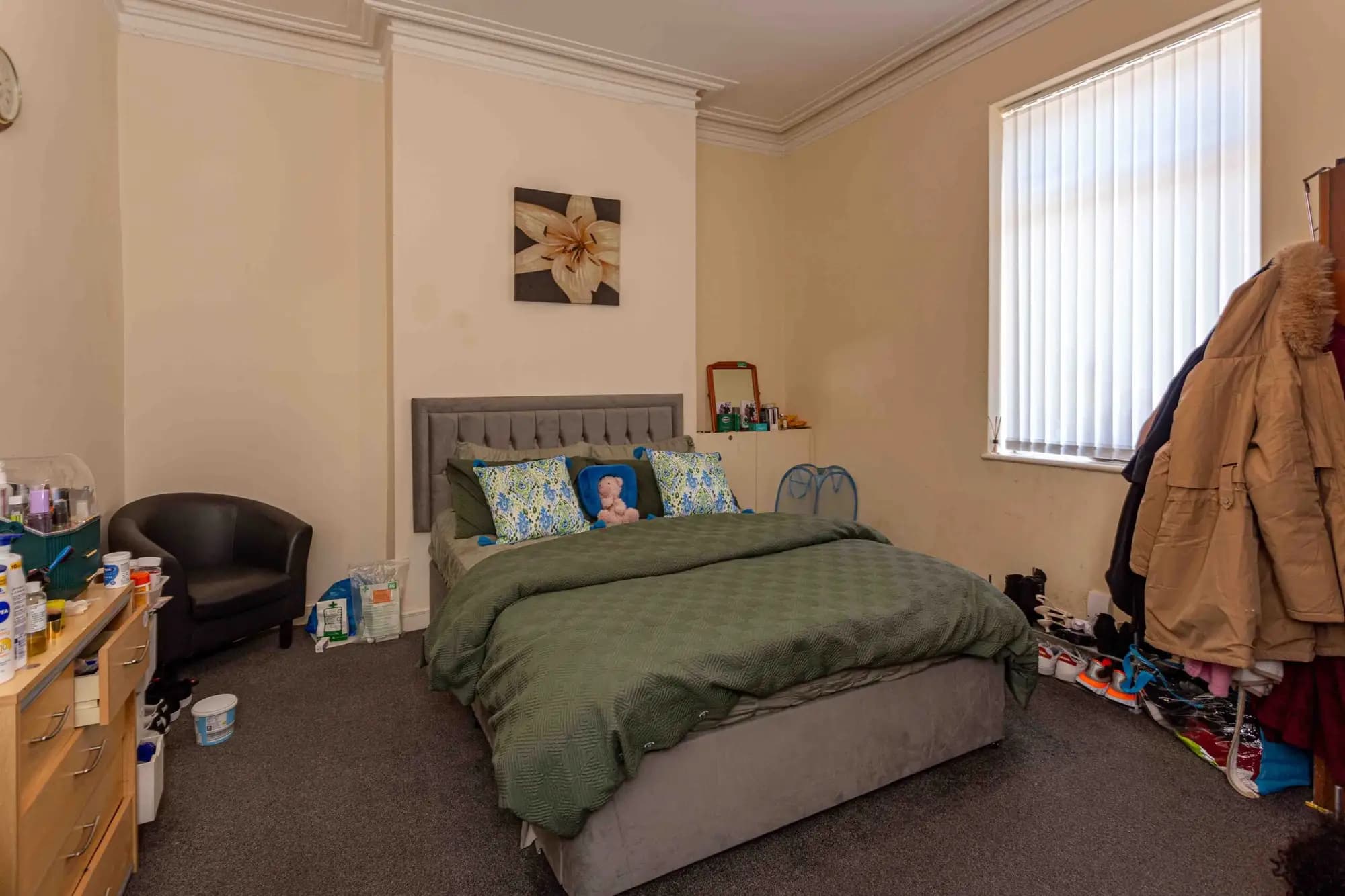 property photo 11 of 15