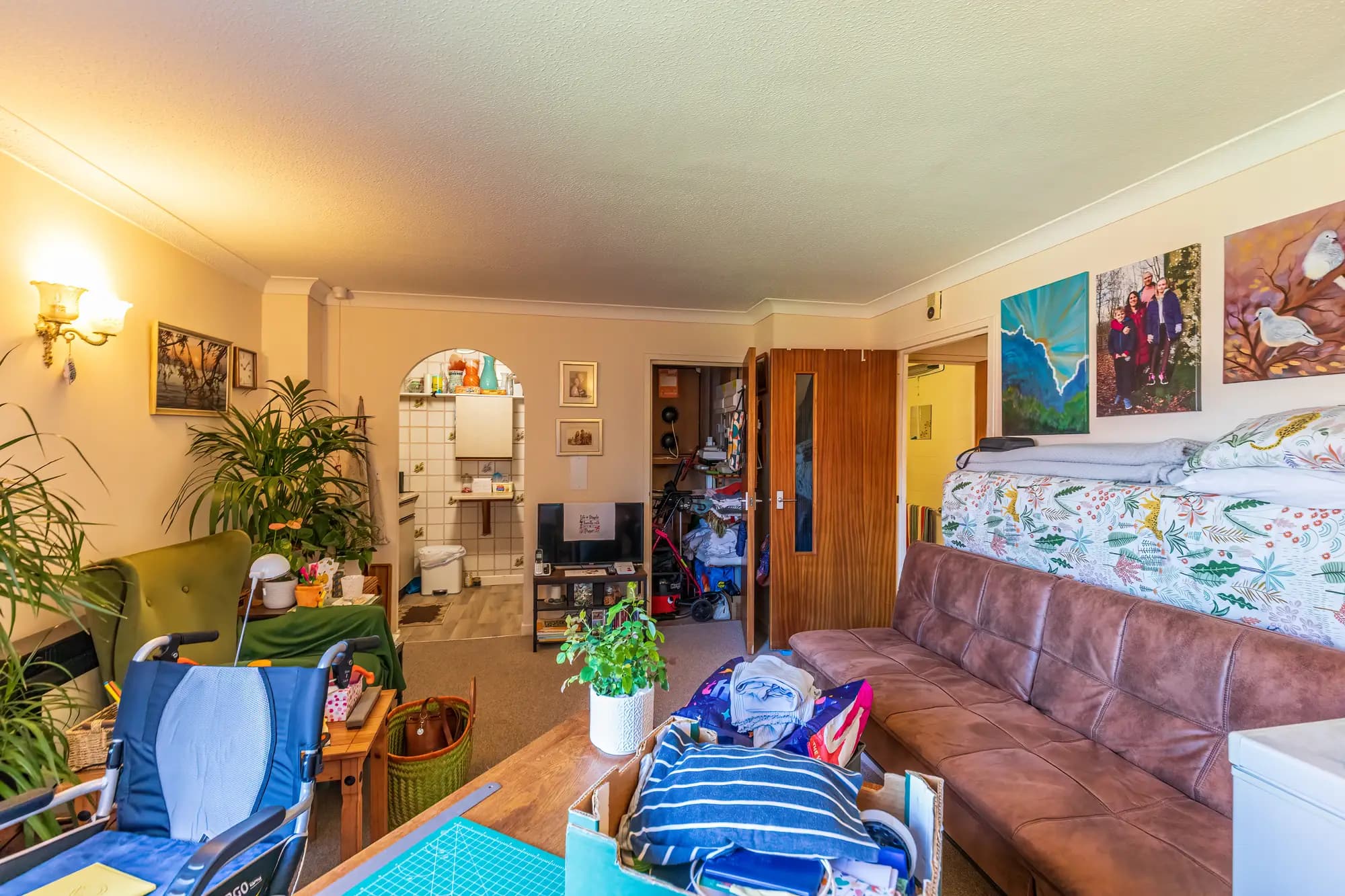 property photo 3 of 15