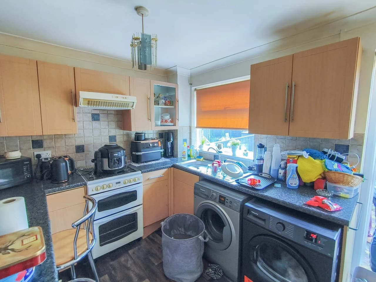 property photo 4 of 17