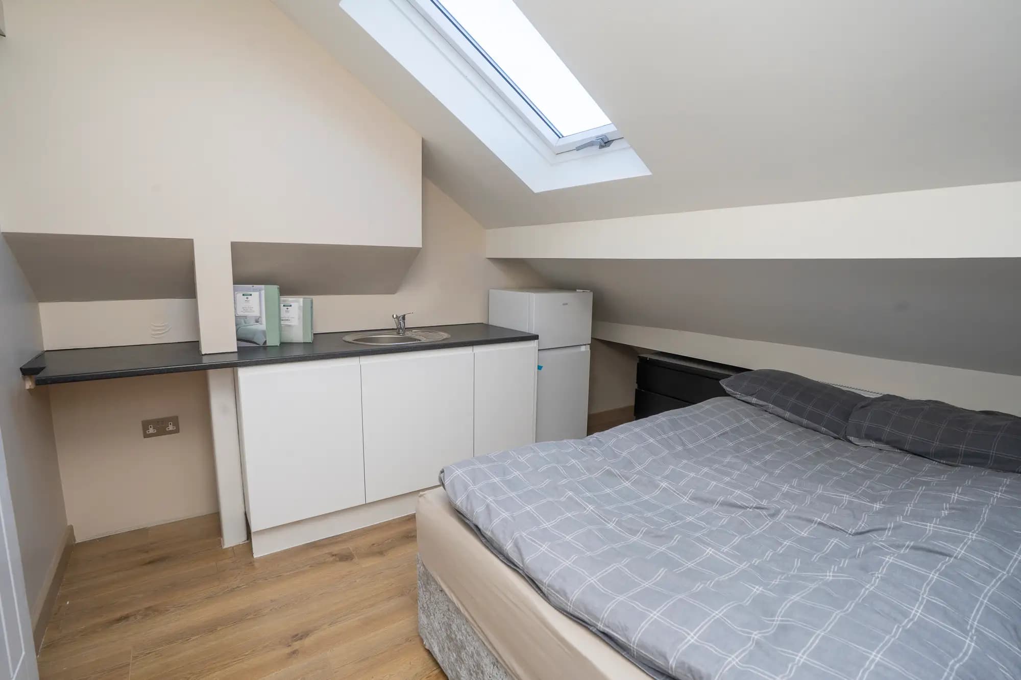 property photo 10 of 45