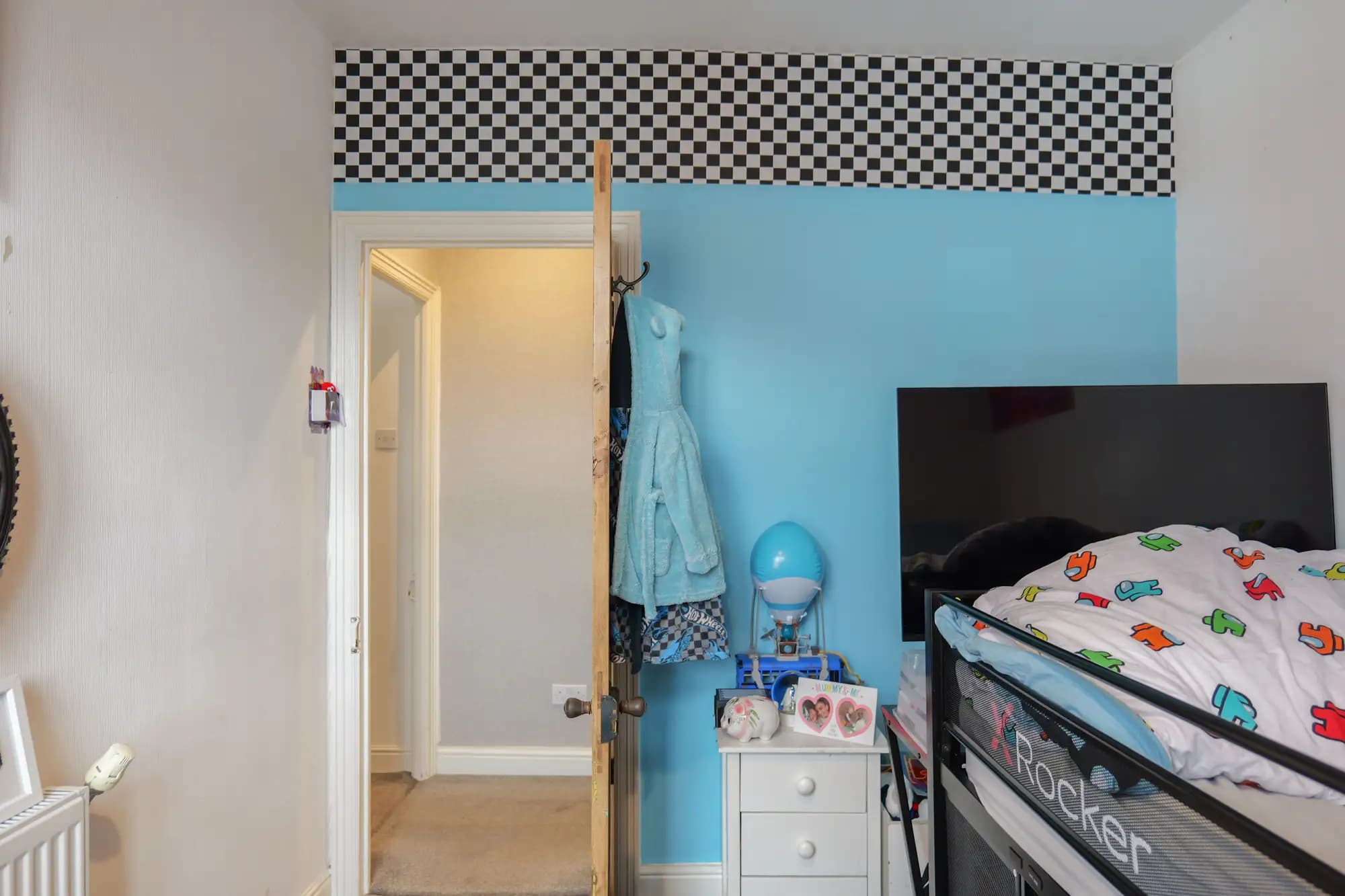 property photo 10 of 13