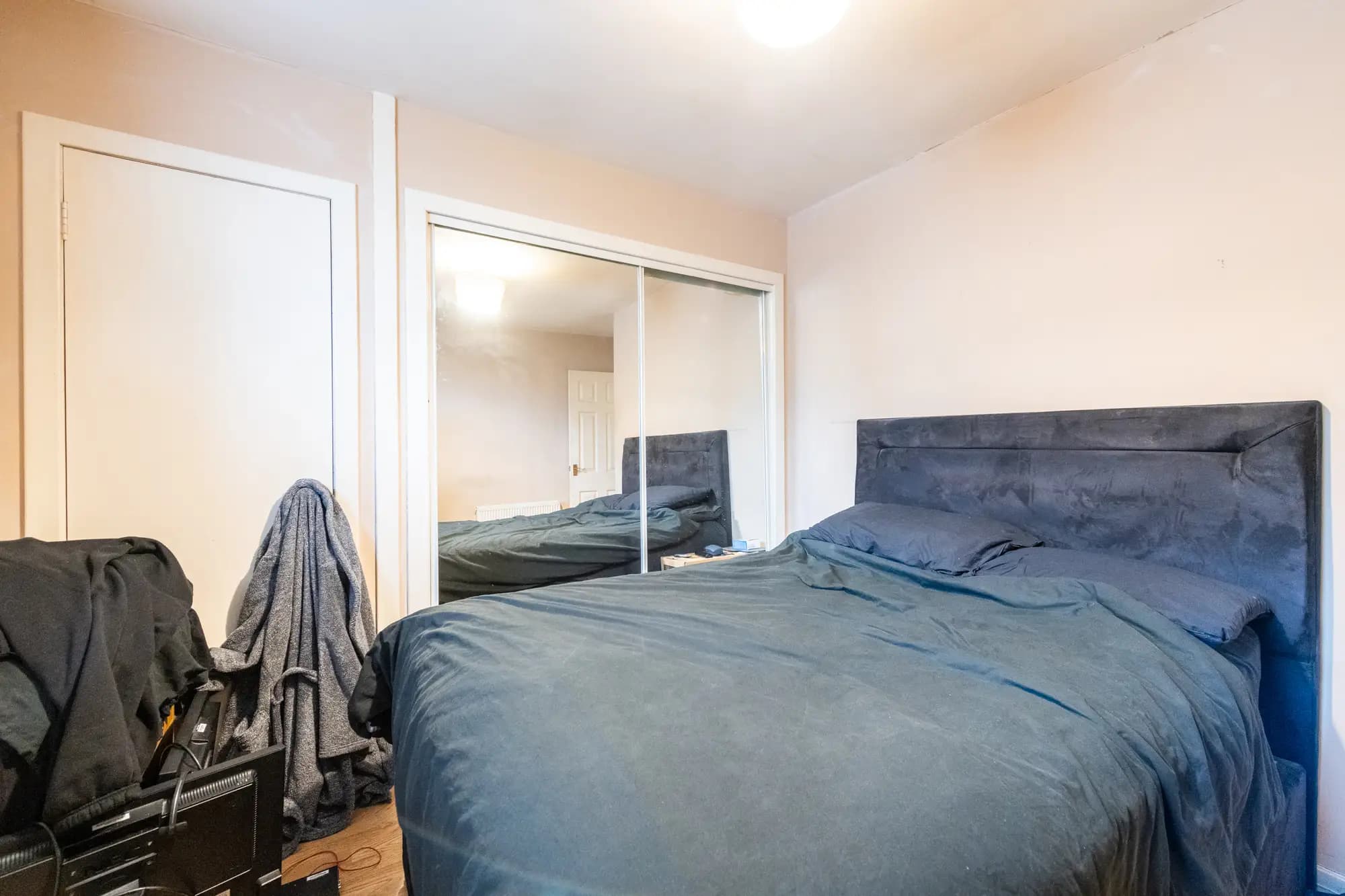 property photo 10 of 19