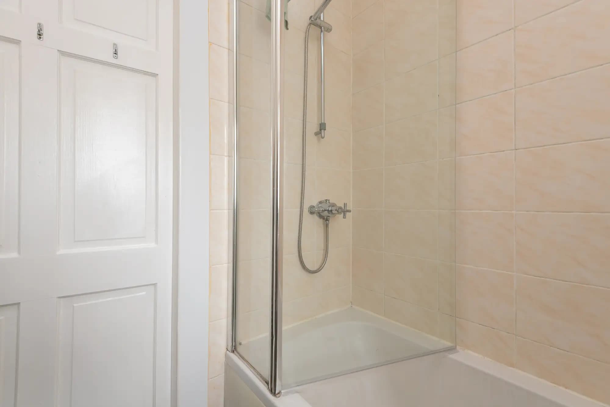 property photo 10 of 24