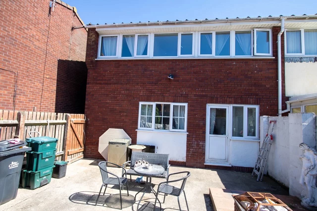 property photo 19 of 20