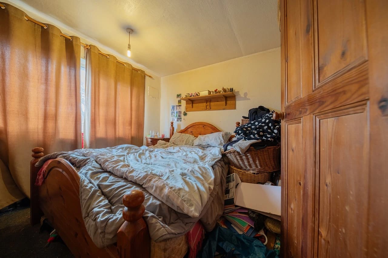 property photo 11 of 19