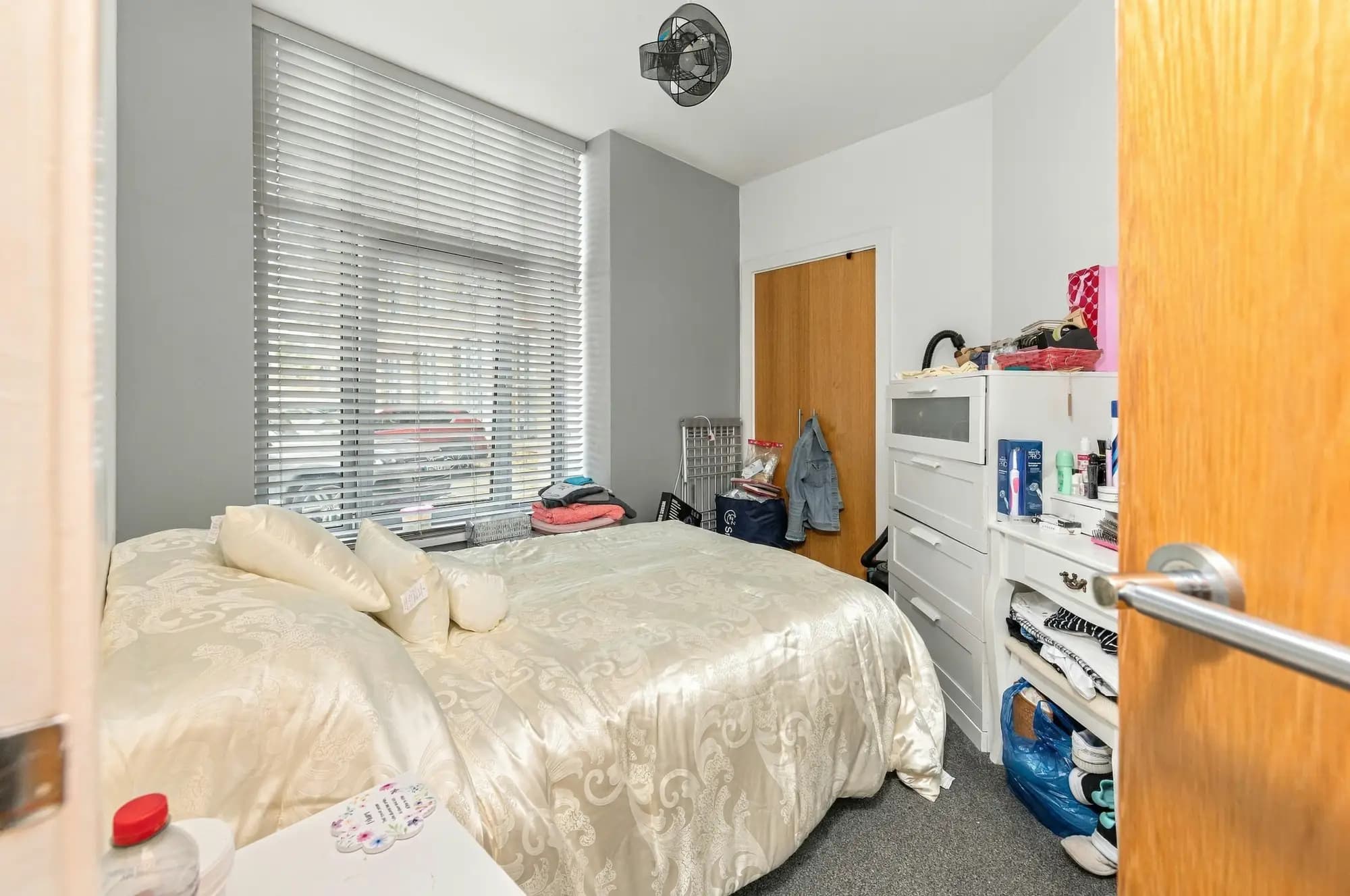 property photo 11 of 15