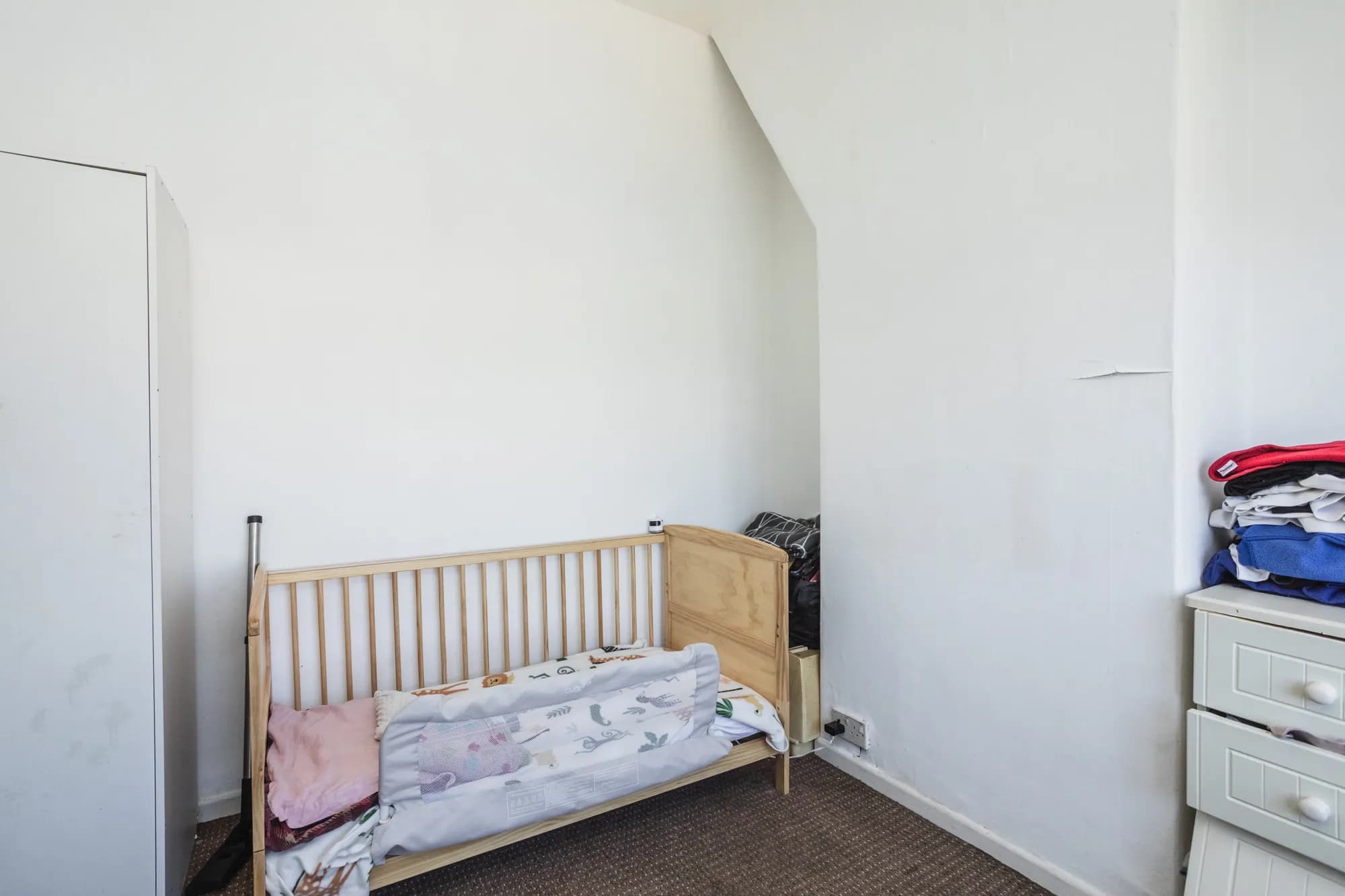 property photo 15 of 26