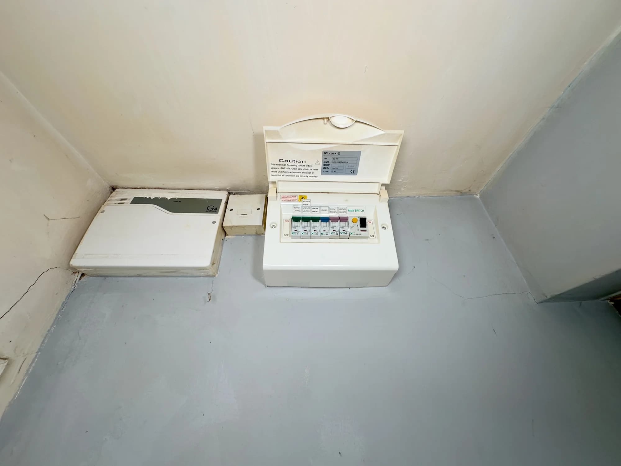 property photo 12 of 14