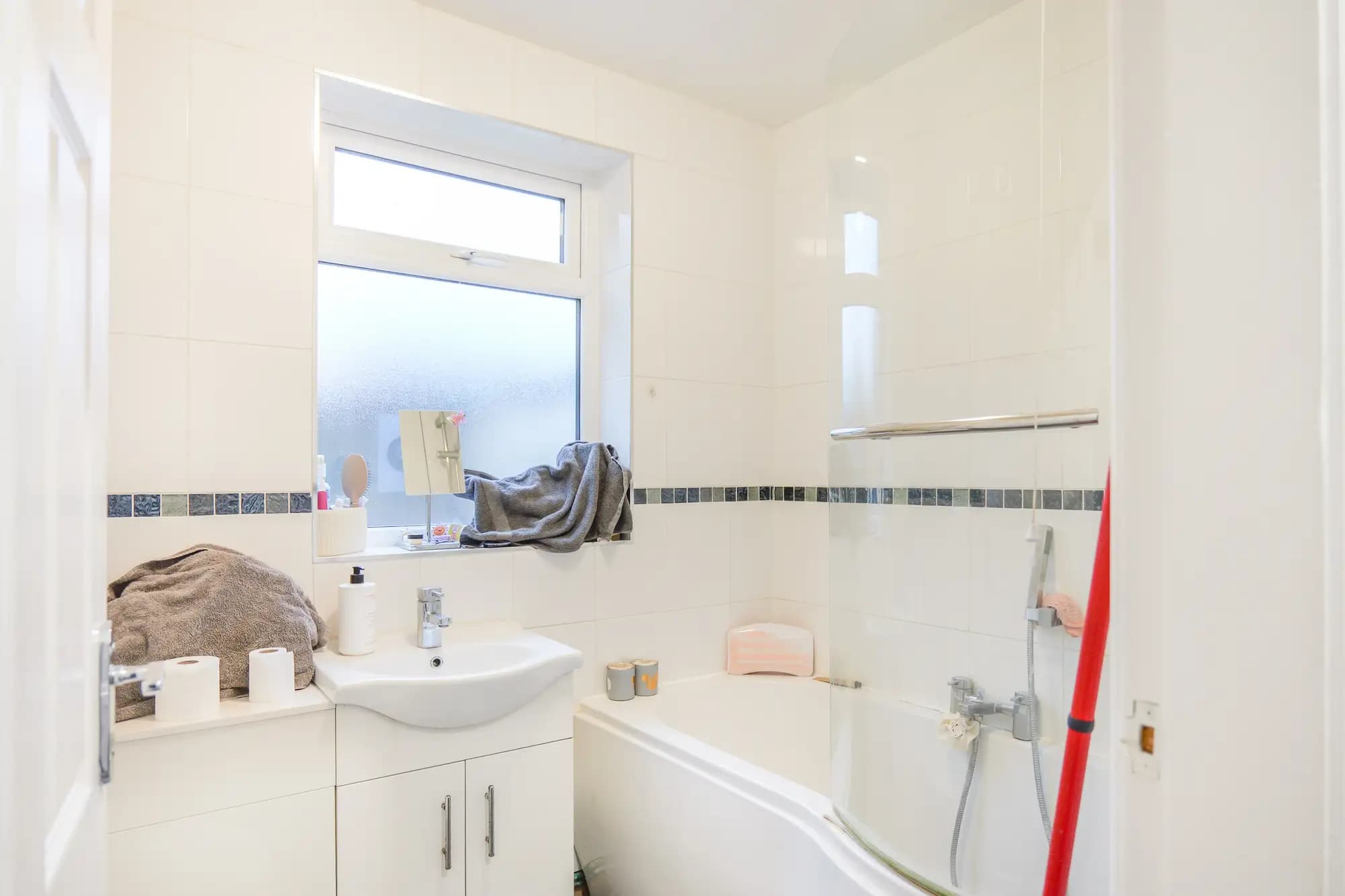 property photo 9 of 22