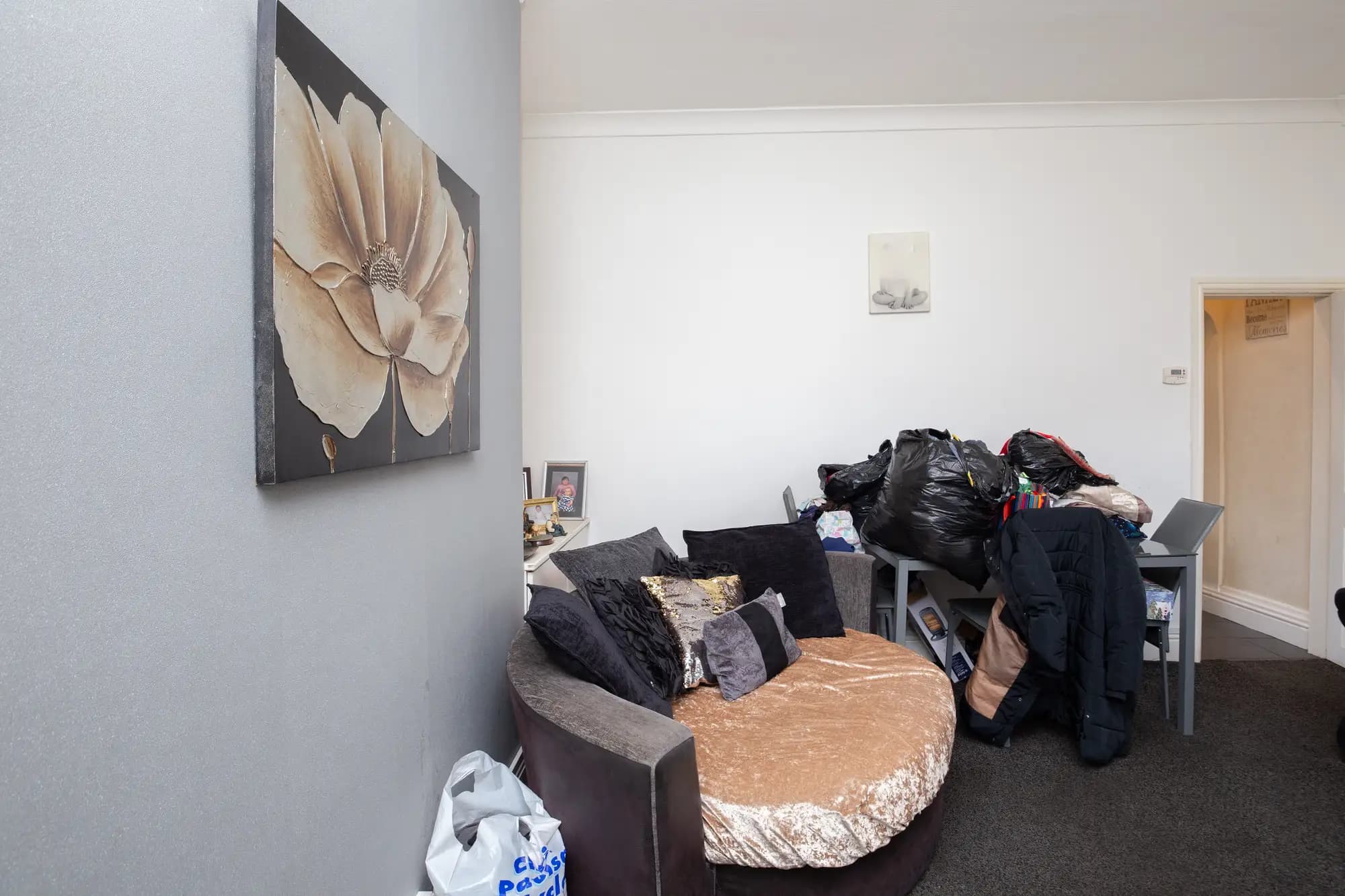 property photo 5 of 24