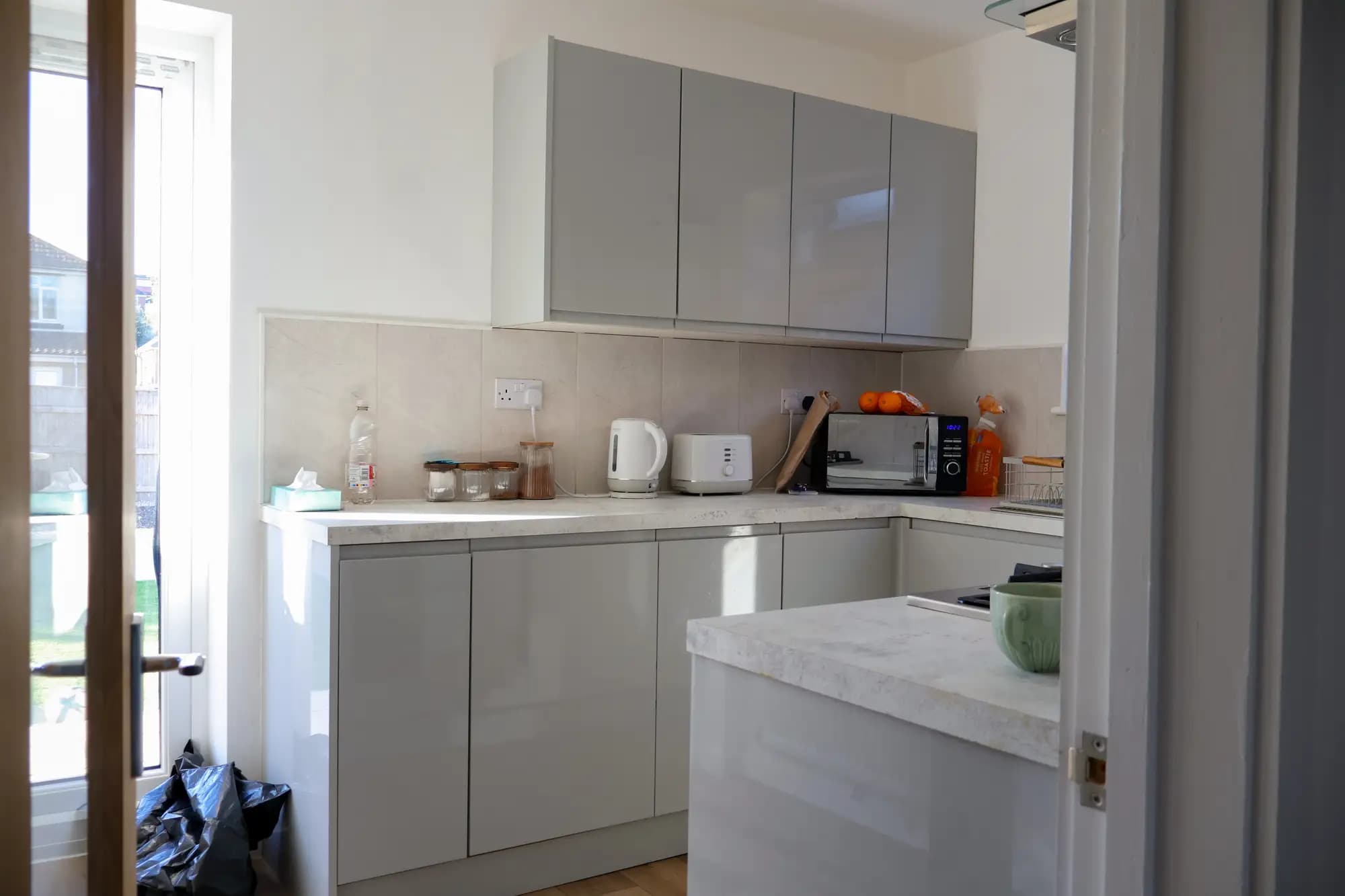 property photo 7 of 20