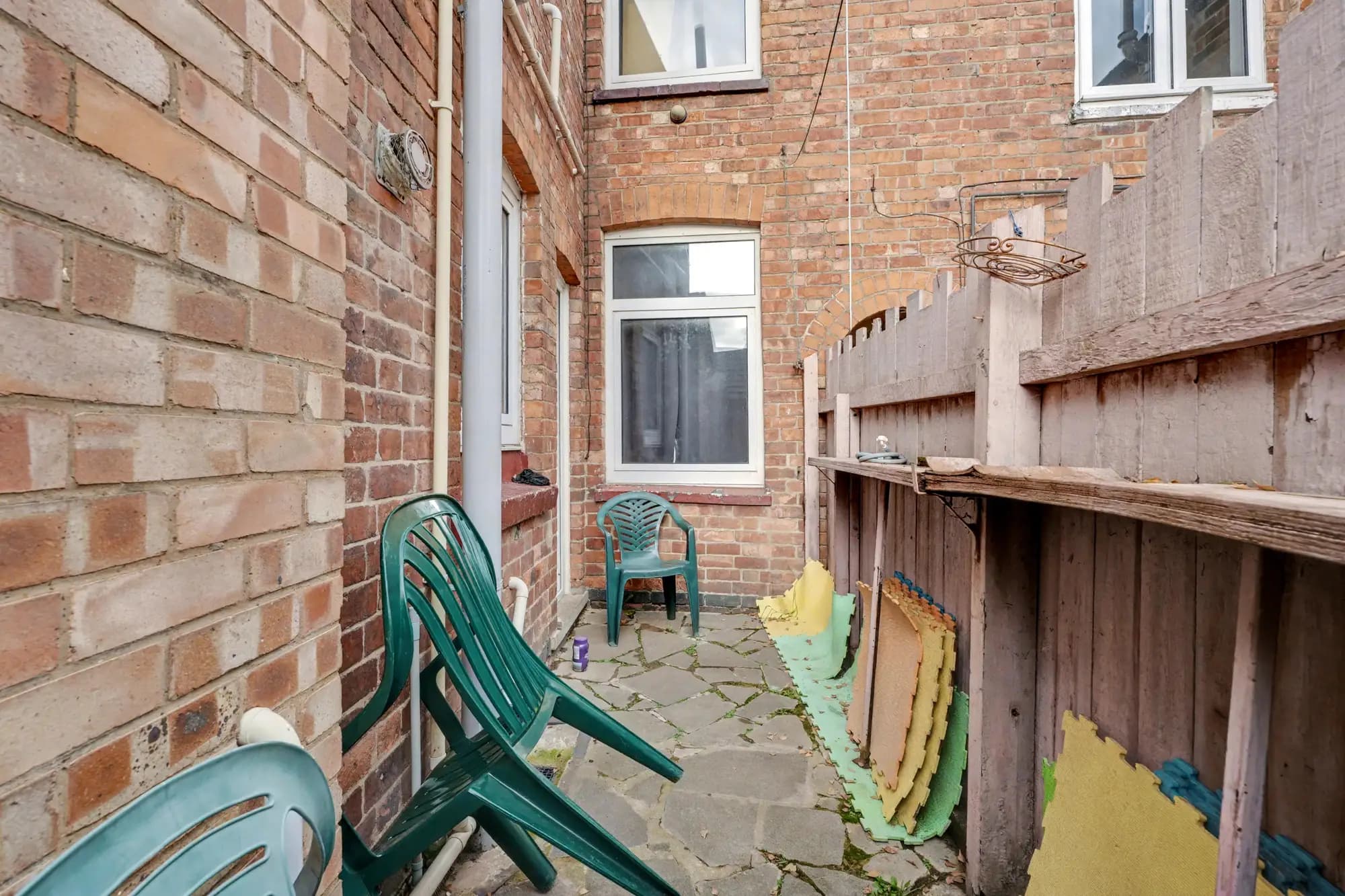 property photo 21 of 25