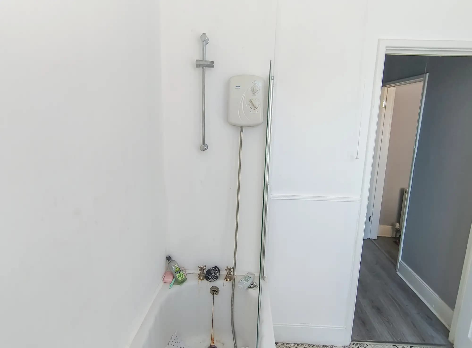 property photo 13 of 28