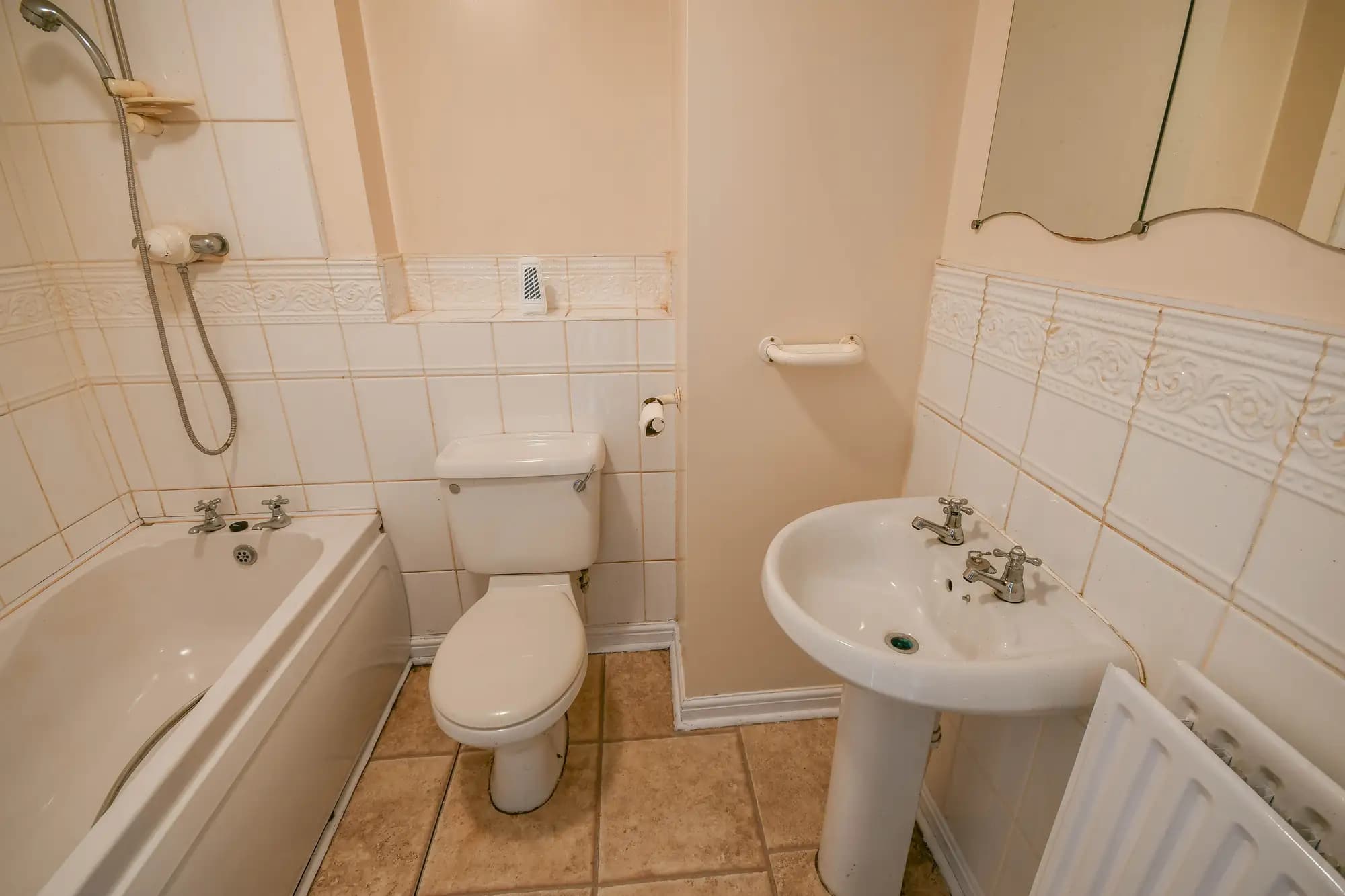 property photo 7 of 13