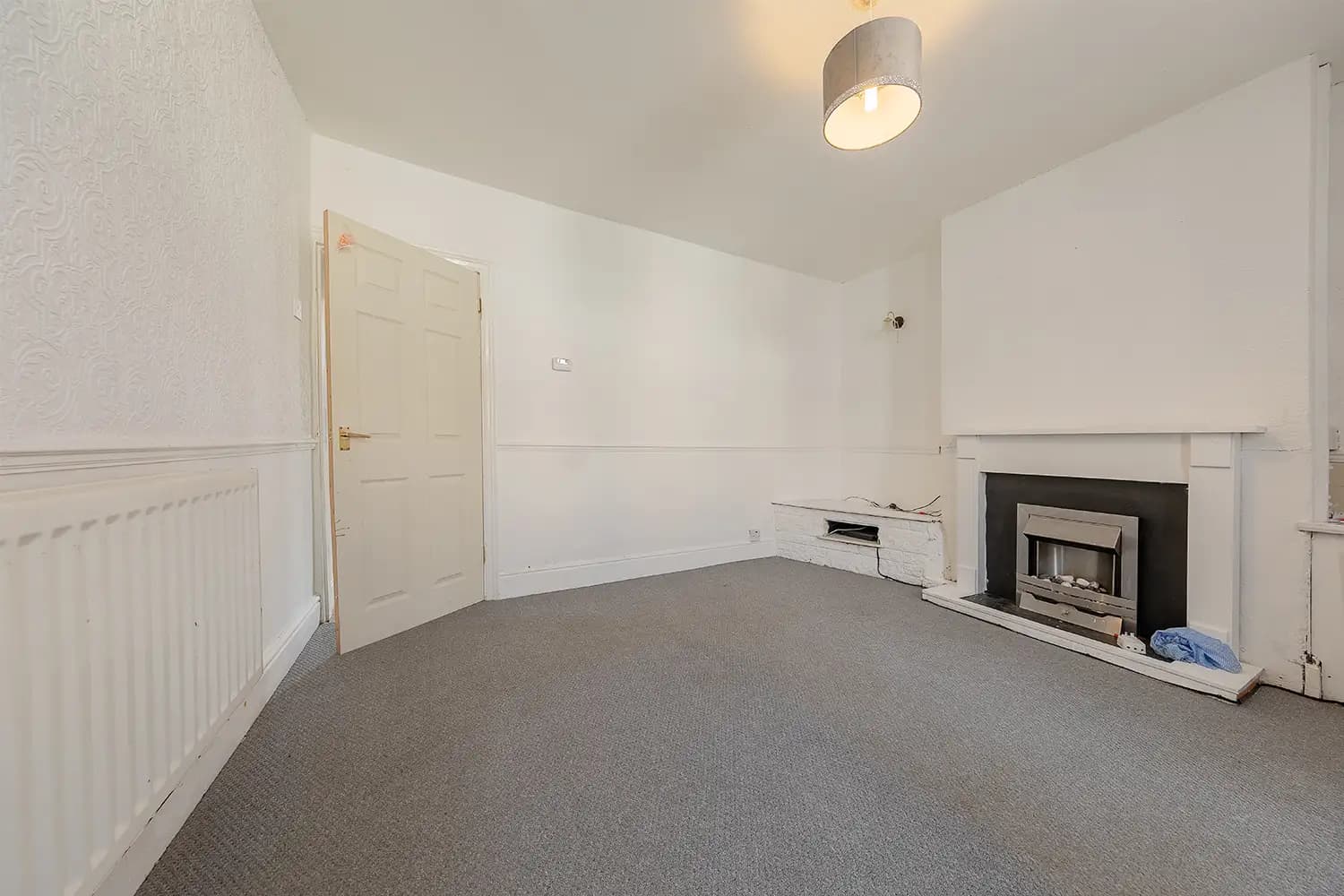 property photo 3 of 26