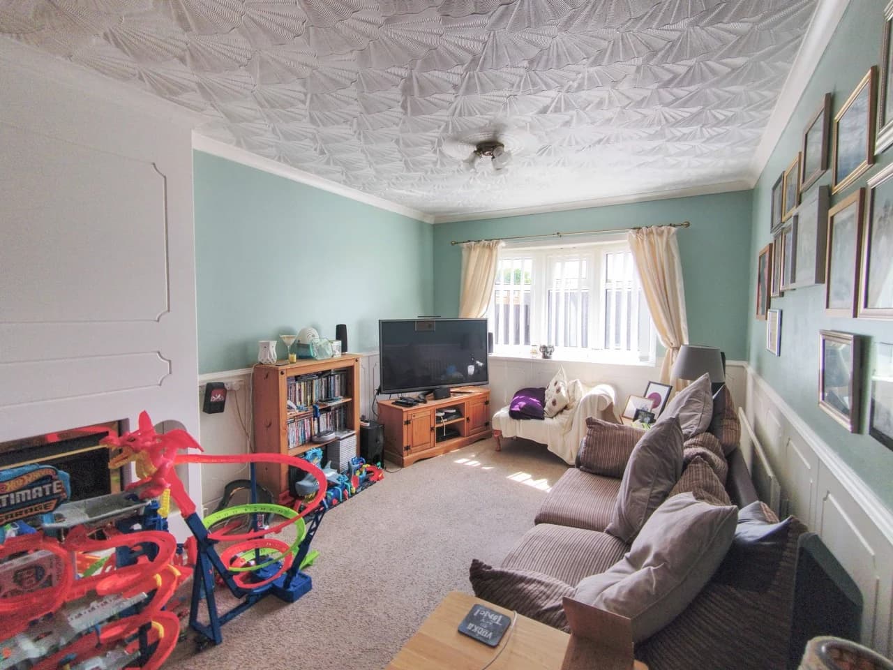 property photo 2 of 22