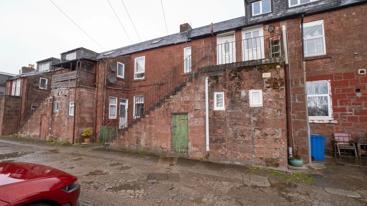 property photo 20 of 22