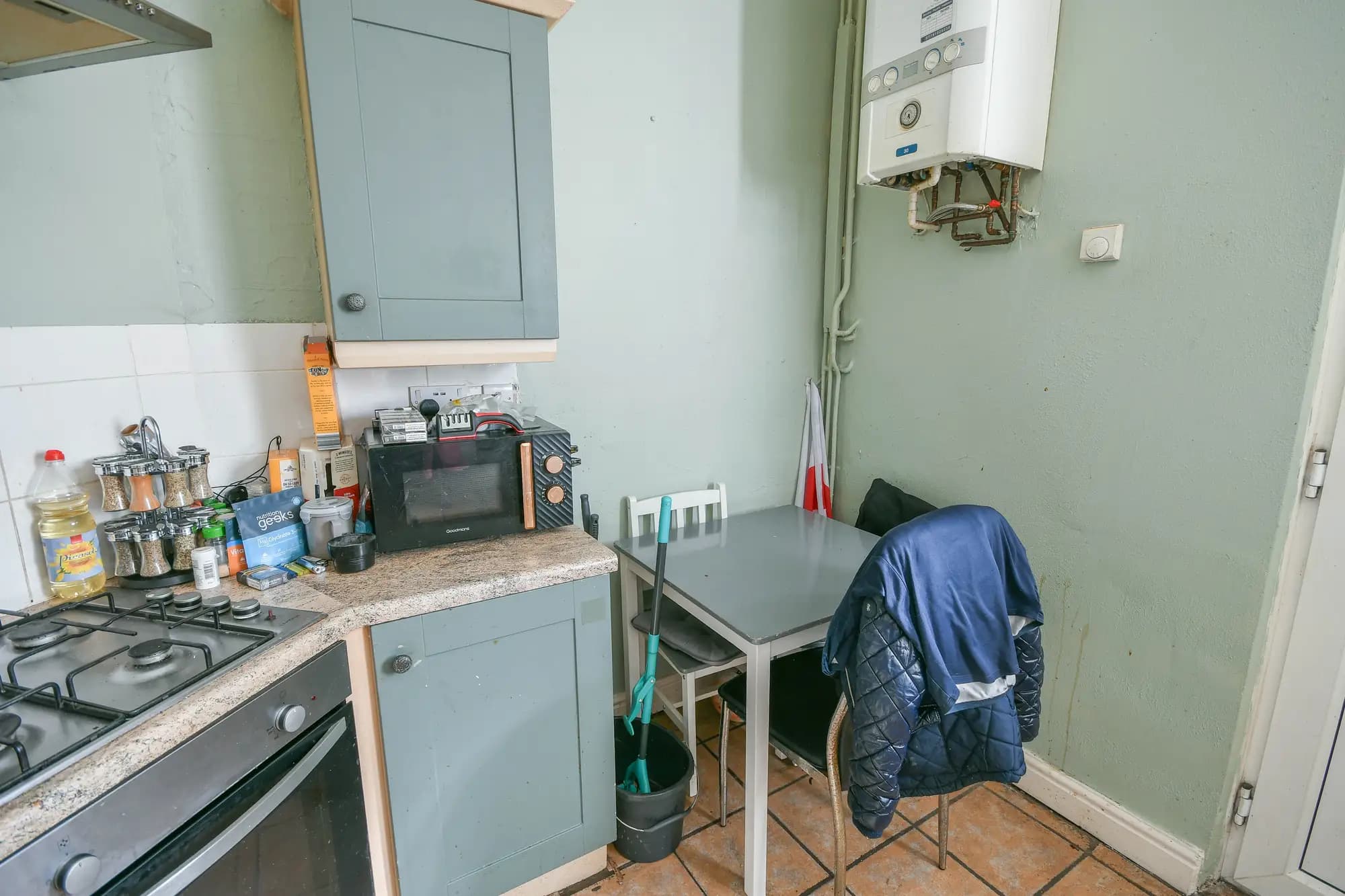 property photo 6 of 17