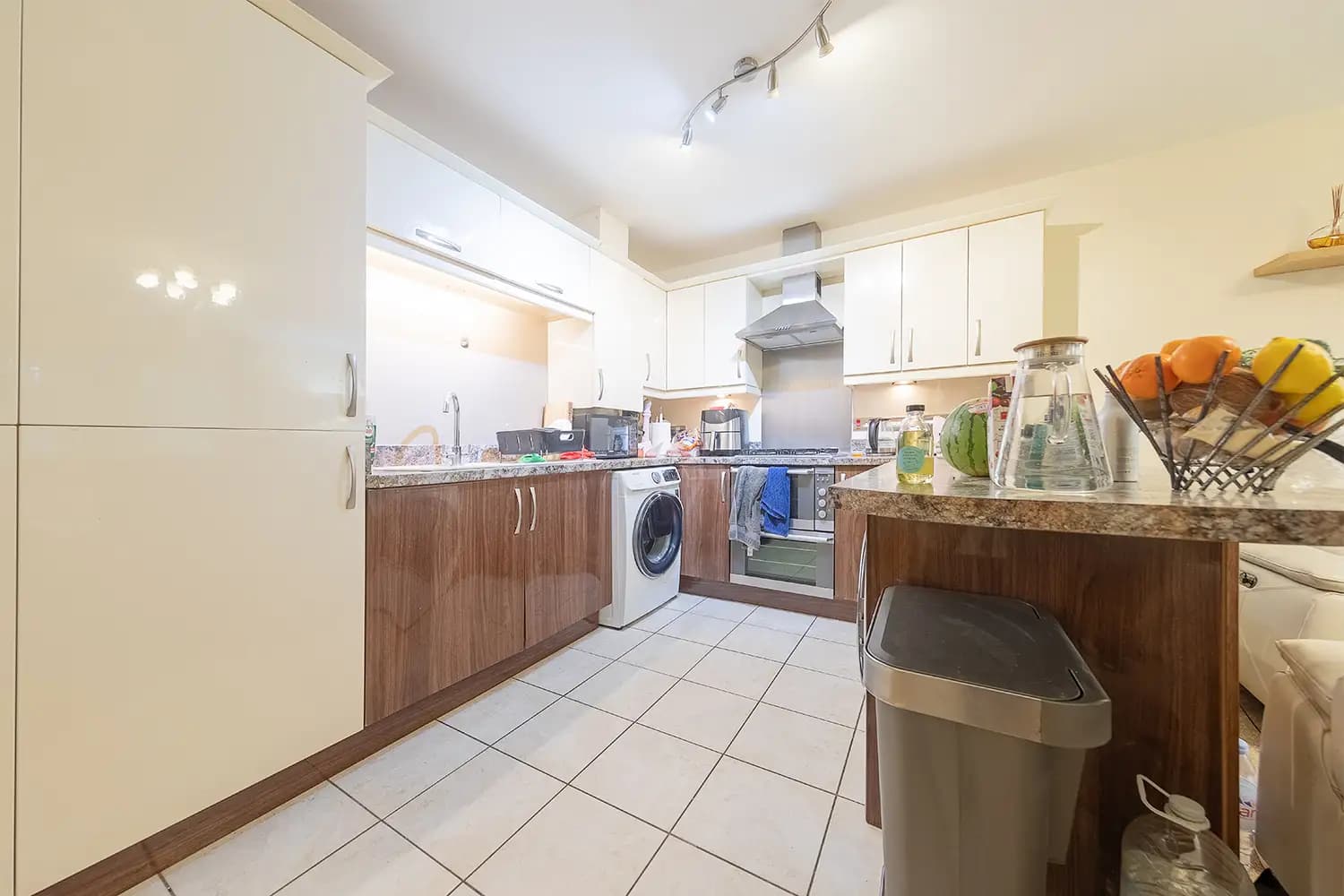 property photo 6 of 20