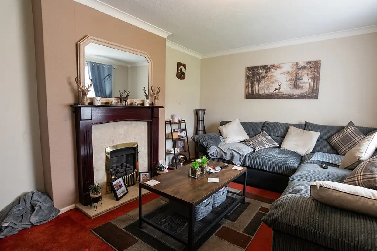 property photo 2 of 25