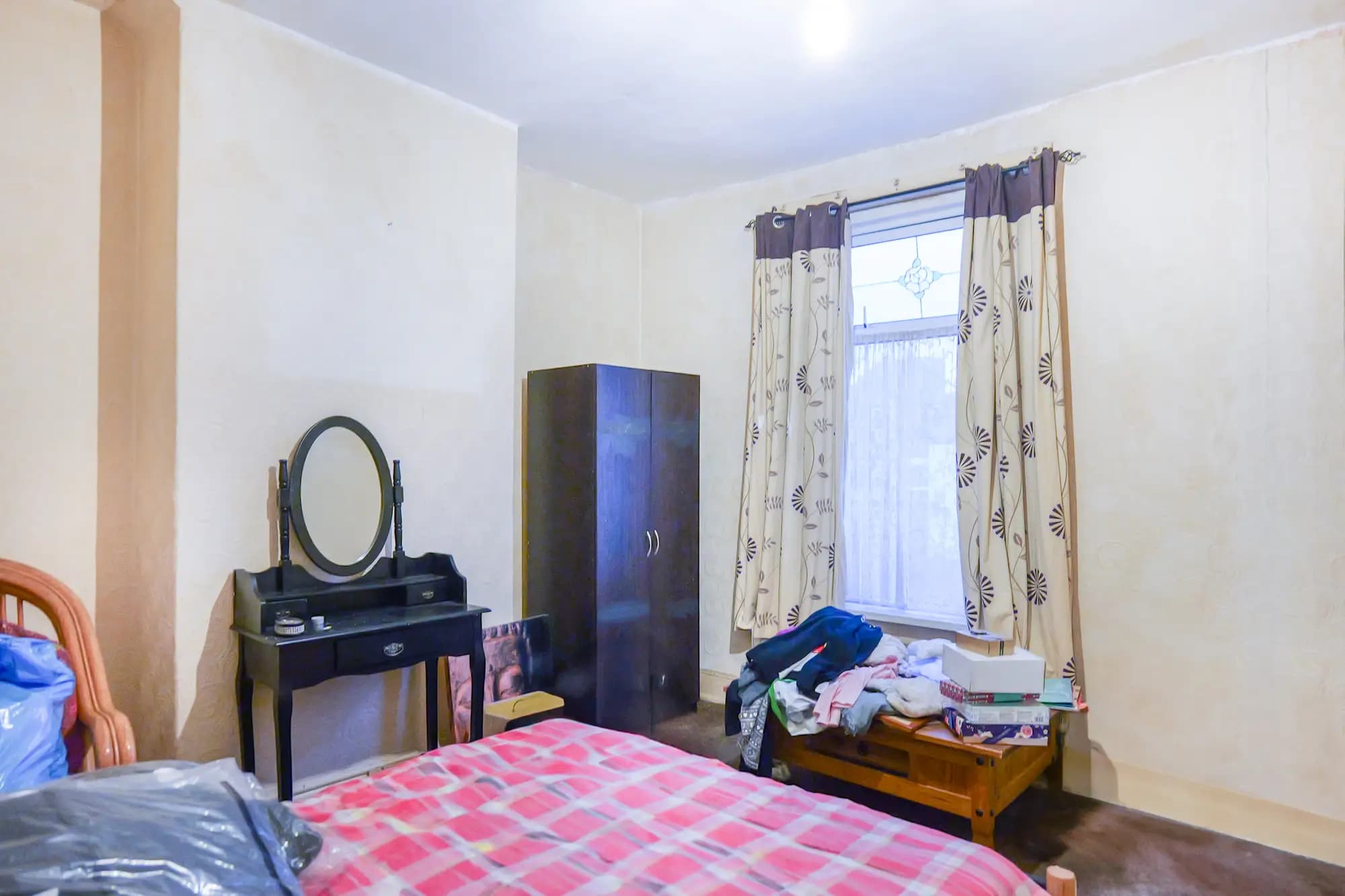 property photo 11 of 30