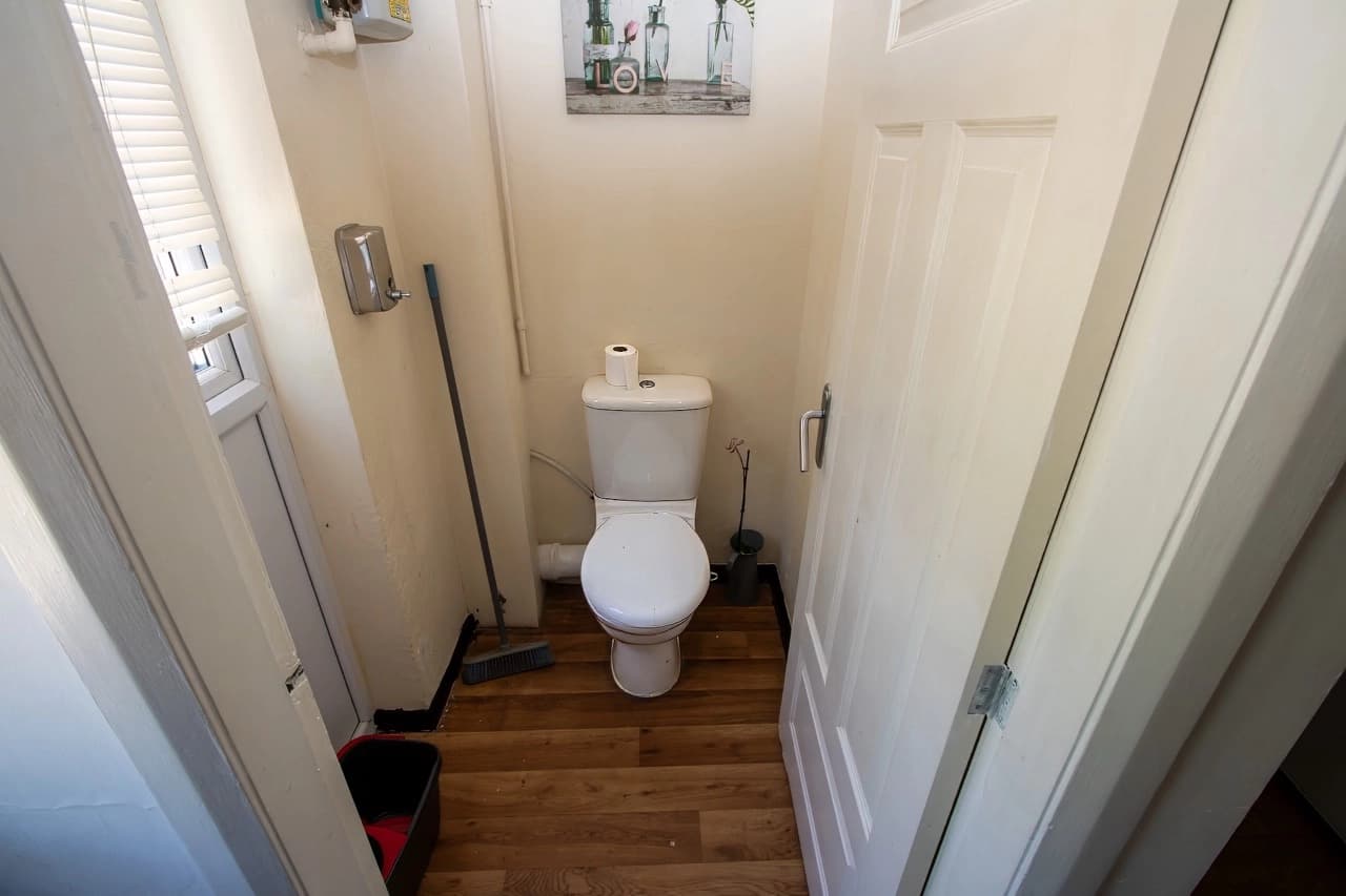property photo 10 of 20