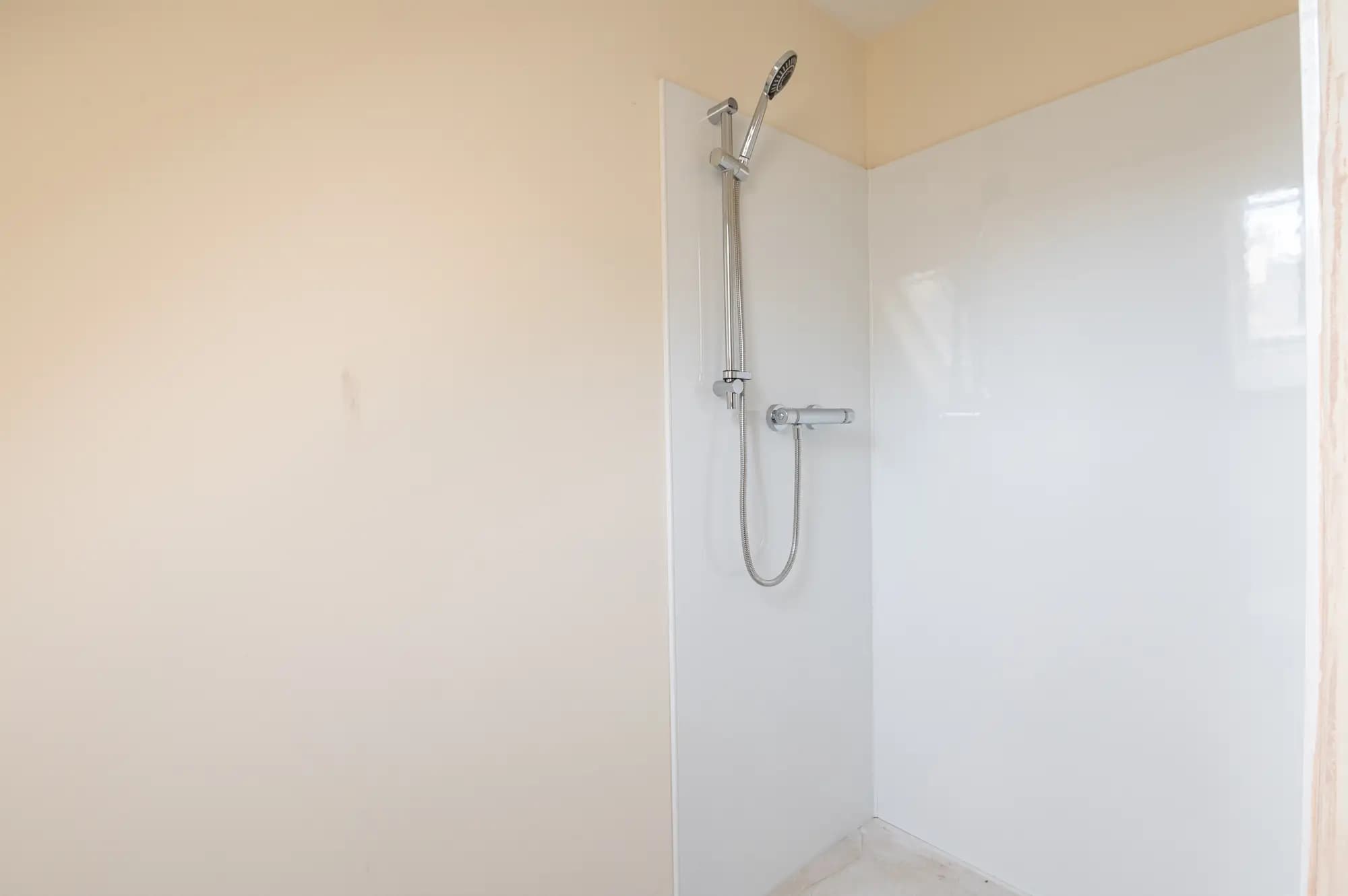 property photo 11 of 22