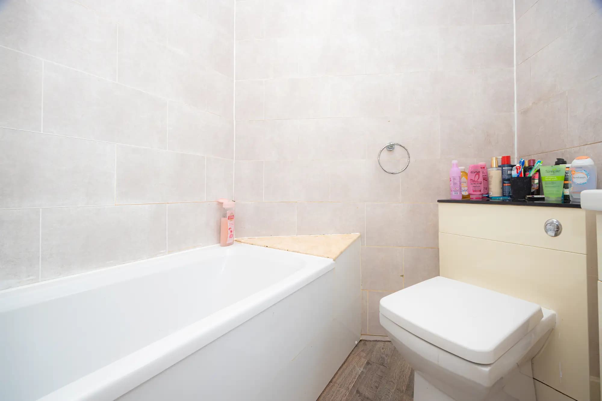 property photo 7 of 15