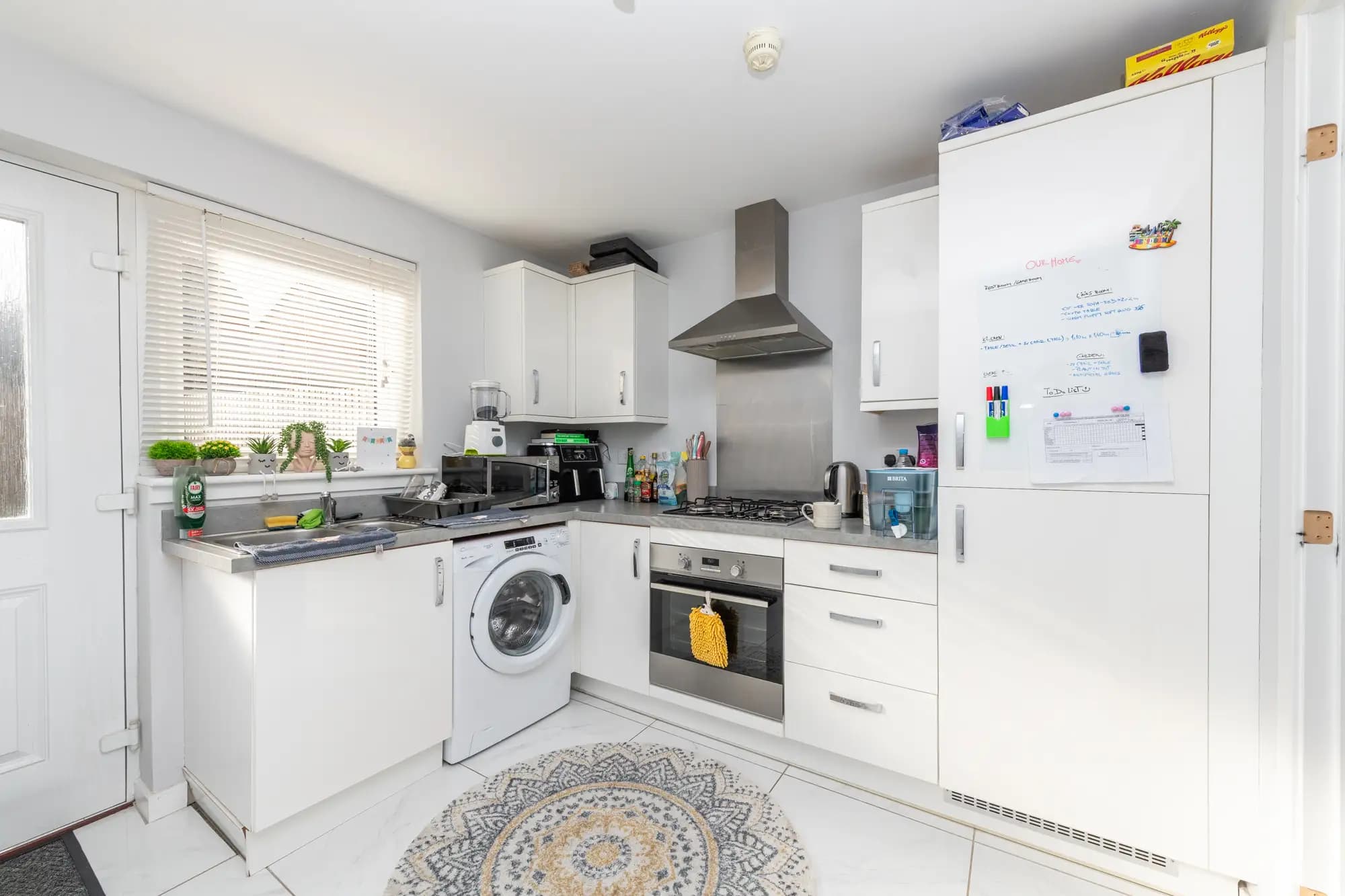 property photo 5 of 23