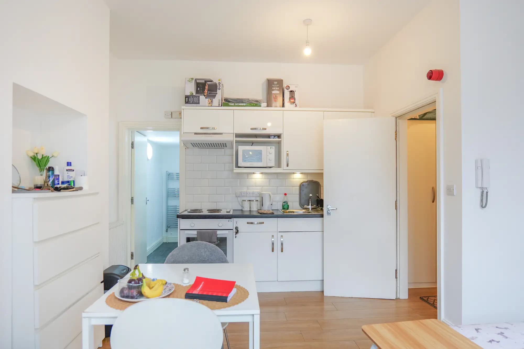 property photo 7 of 40