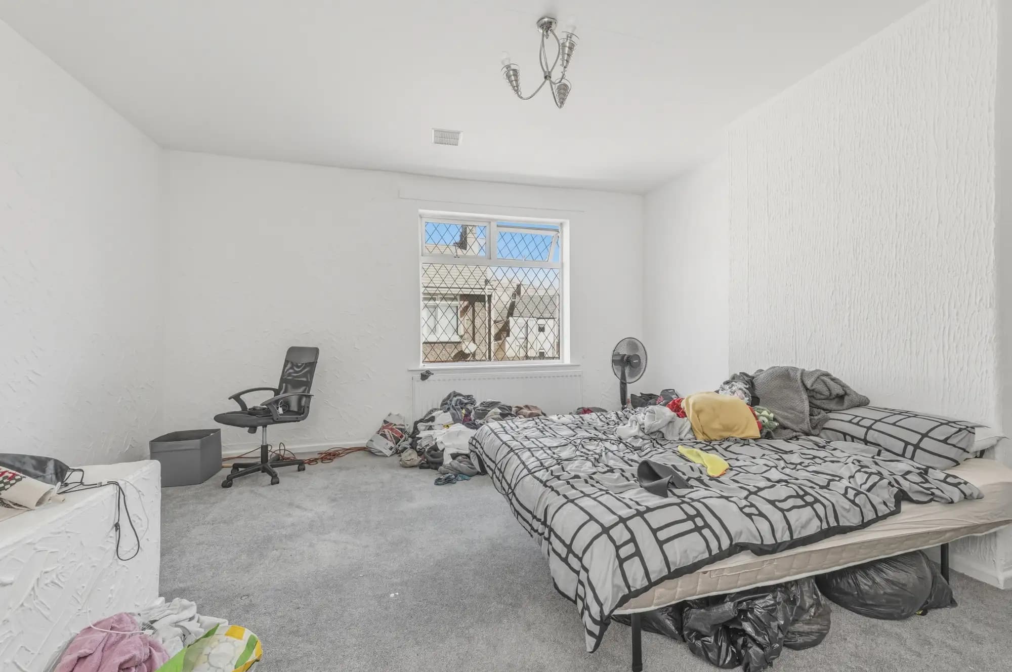 property photo 13 of 22