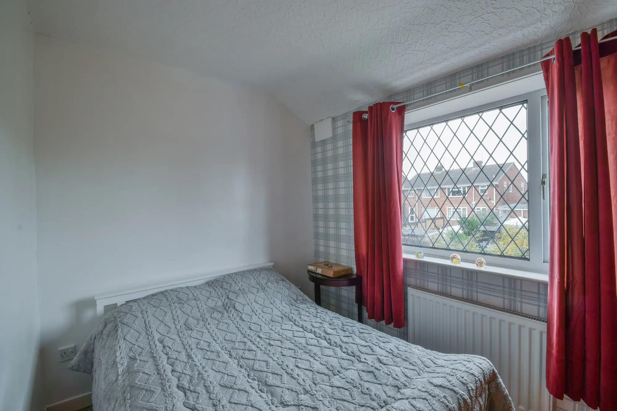 property photo 9 of 16