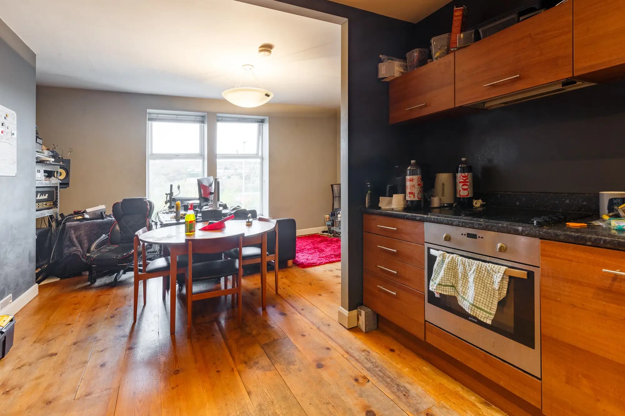 property photo 6 of 13