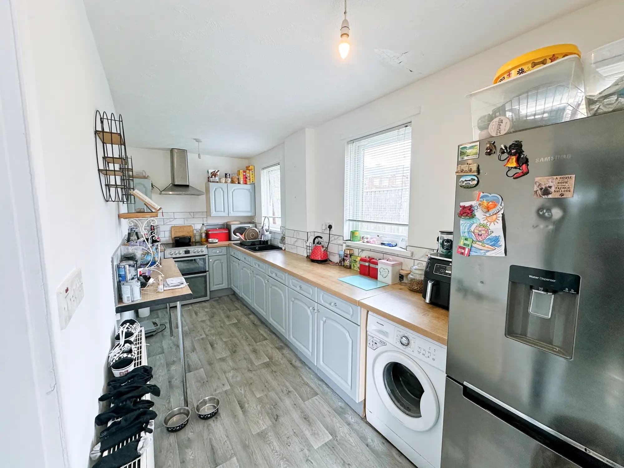 property photo 5 of 32