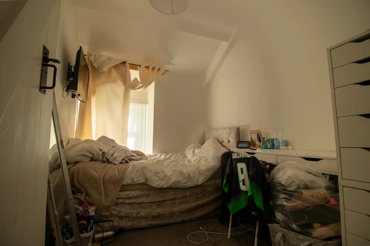 property photo 10 of 14