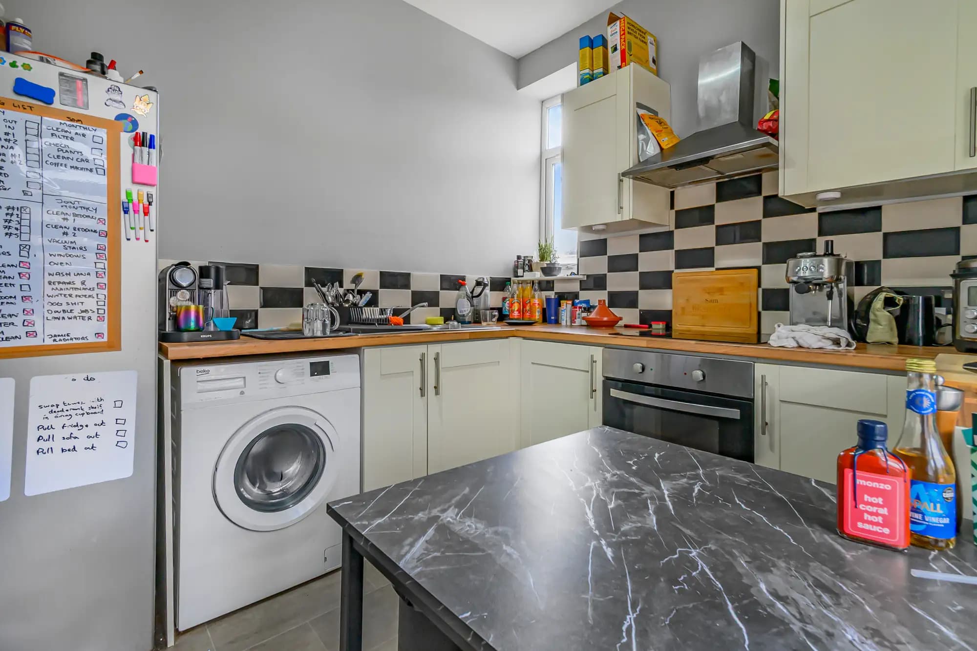 property photo 6 of 23