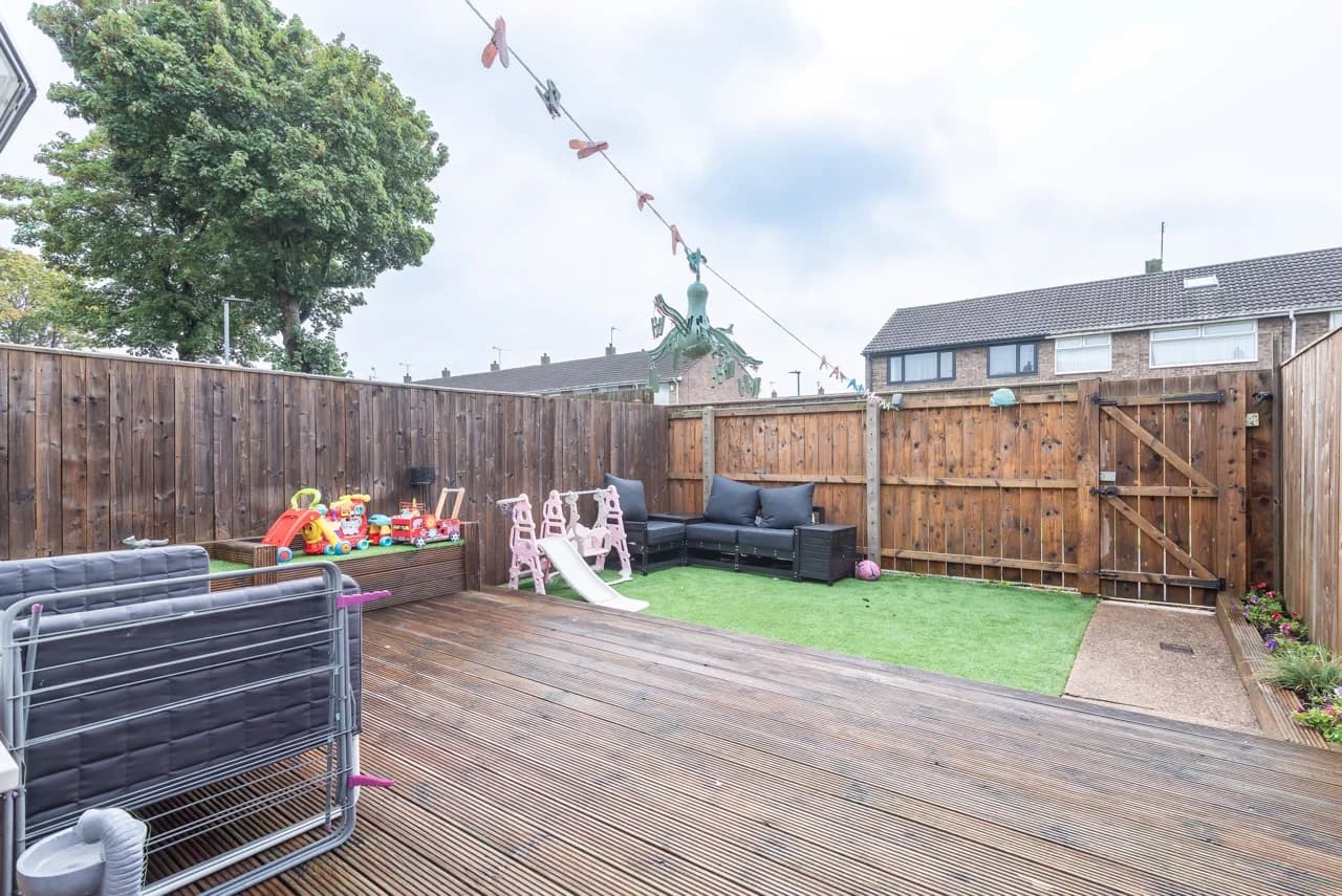 property photo 24 of 28