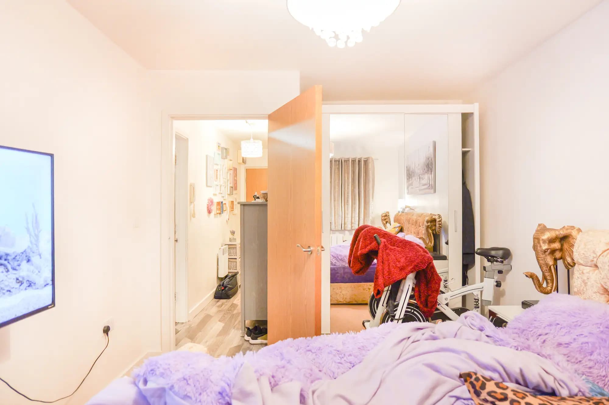 property photo 9 of 19