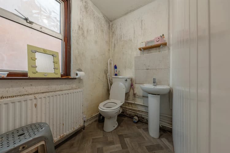 property photo 12 of 27