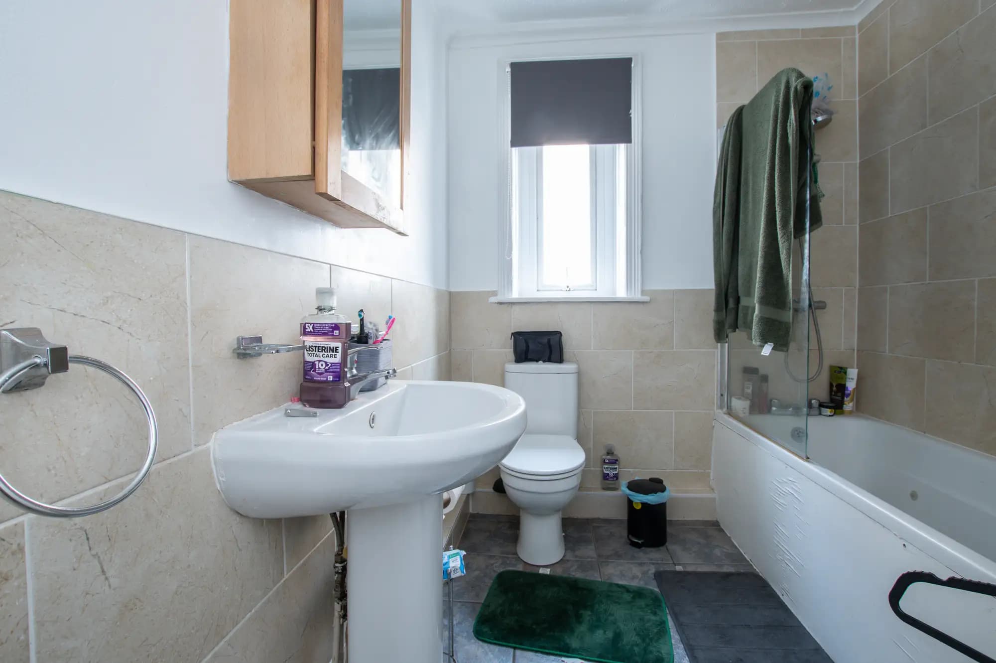 property photo 6 of 18