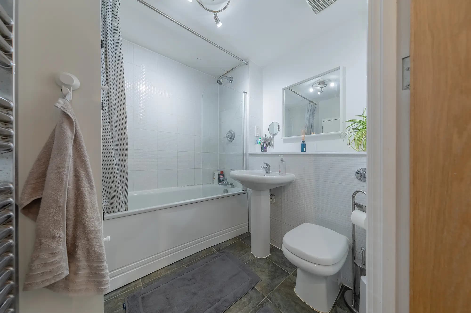 property photo 10 of 20