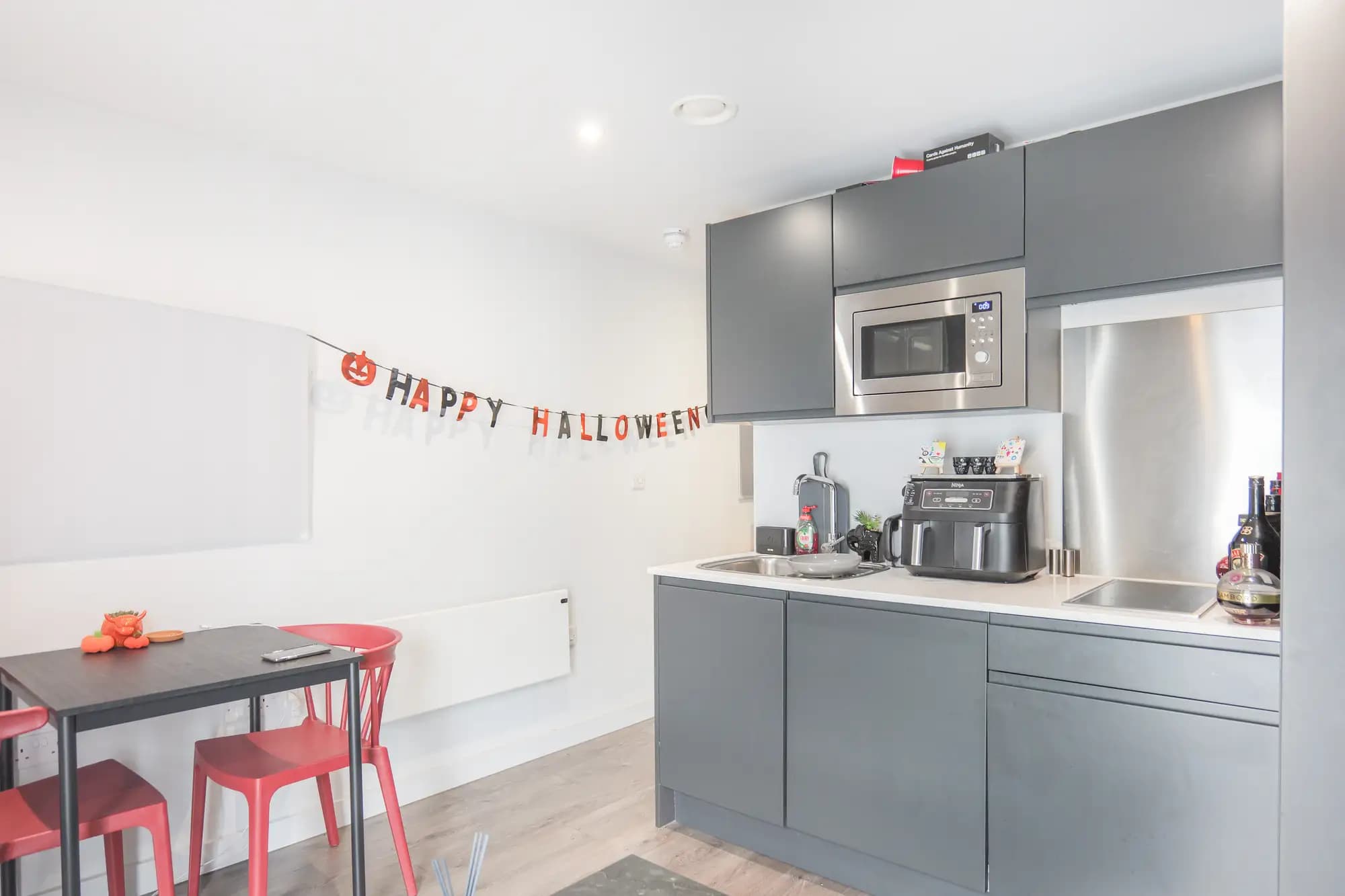 property photo 4 of 14