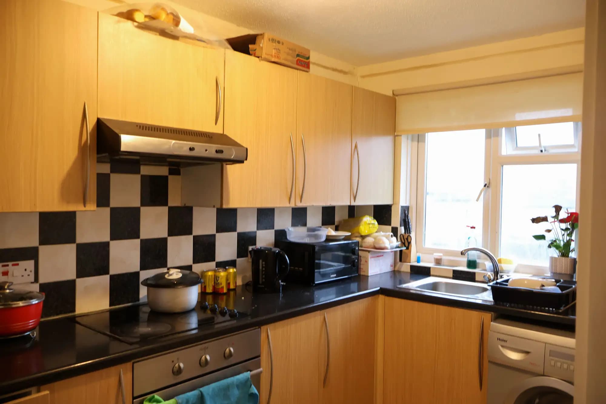 property photo 6 of 20